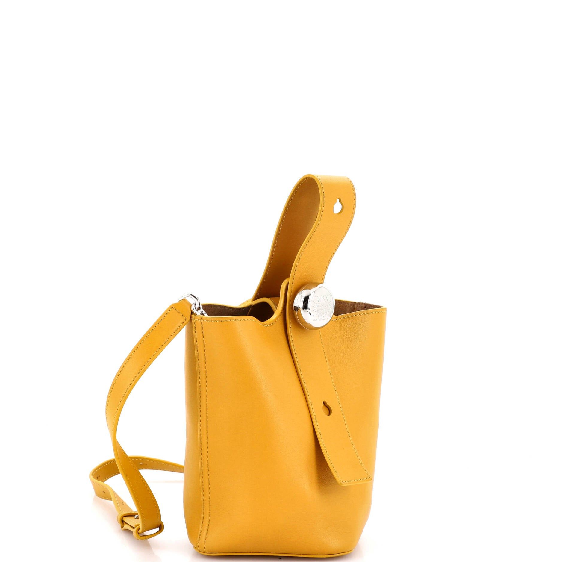 Loewe Pebble Bucket Bag Size ONE SIZE - 1 Thumbnail