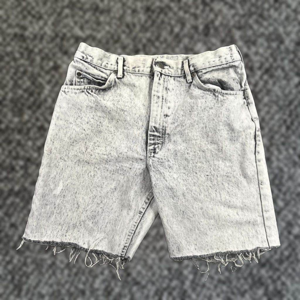 Lee VINTAGE Lee Men's Bermuda Shorts 31 Light Faded Denim Cotton Casual Summer Beach Jeans Size US 31 - 1 Thumbnail