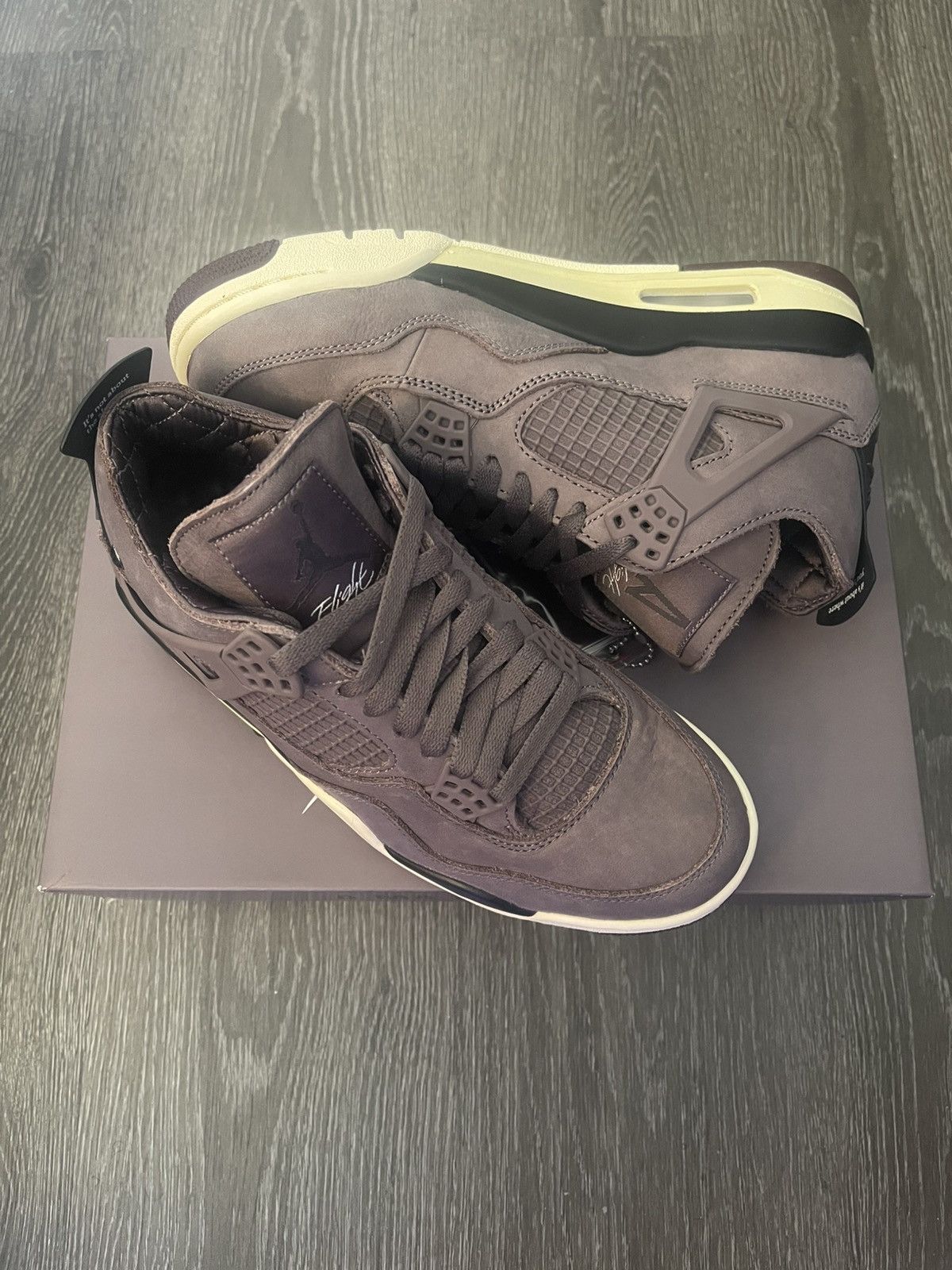 A Ma Maniere × Jordan Brand A Ma Maniere Jordan 4 “Violet Ore” Size 7 Size US 7 / EU 40 - 8 Thumbnail