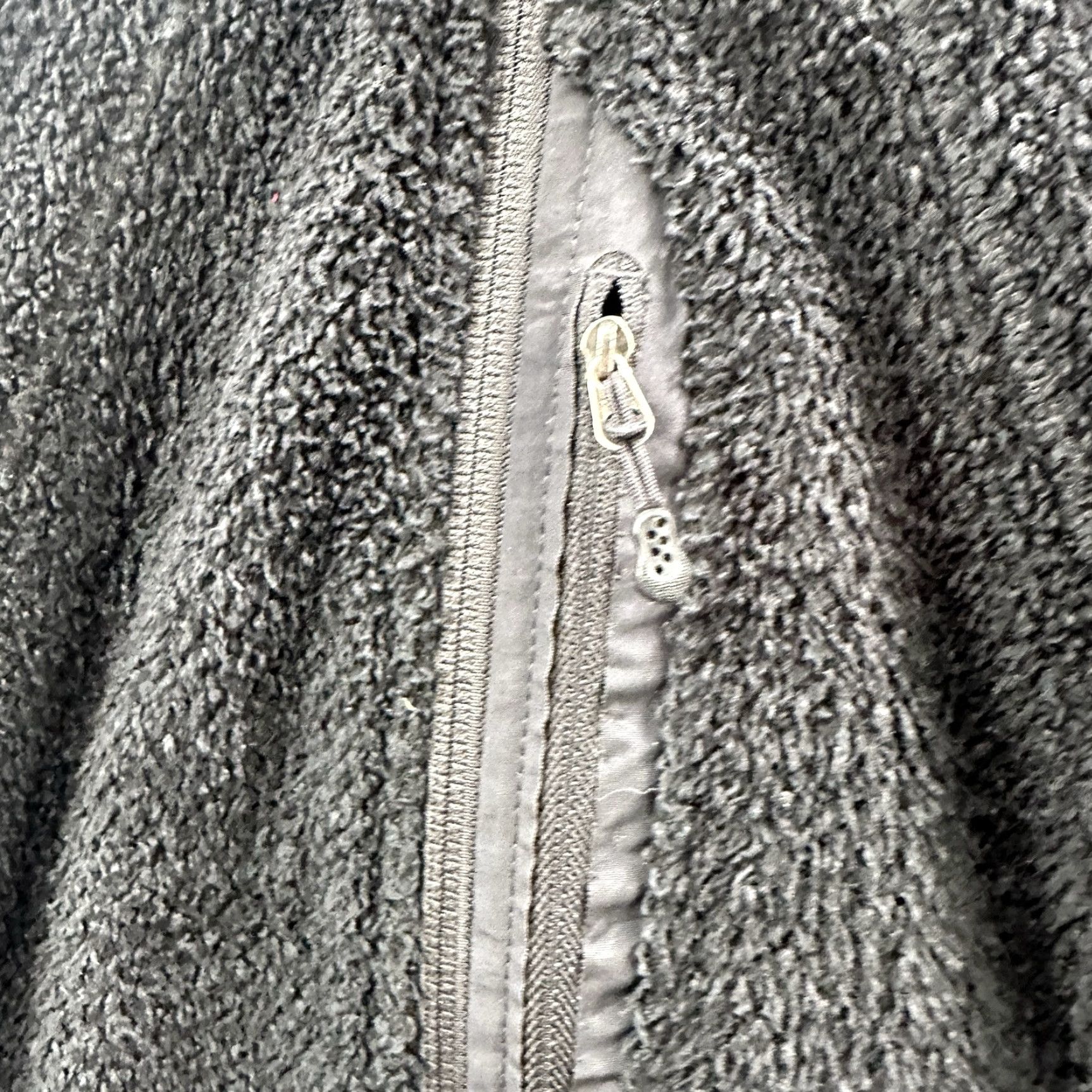 Patagonia Patagonia Jacket Womens S Black Fleece Full Zip R2 Regulator Classic Hipster Outdoor Vintage No Size S / US 4 / IT 40 - 6 Thumbnail