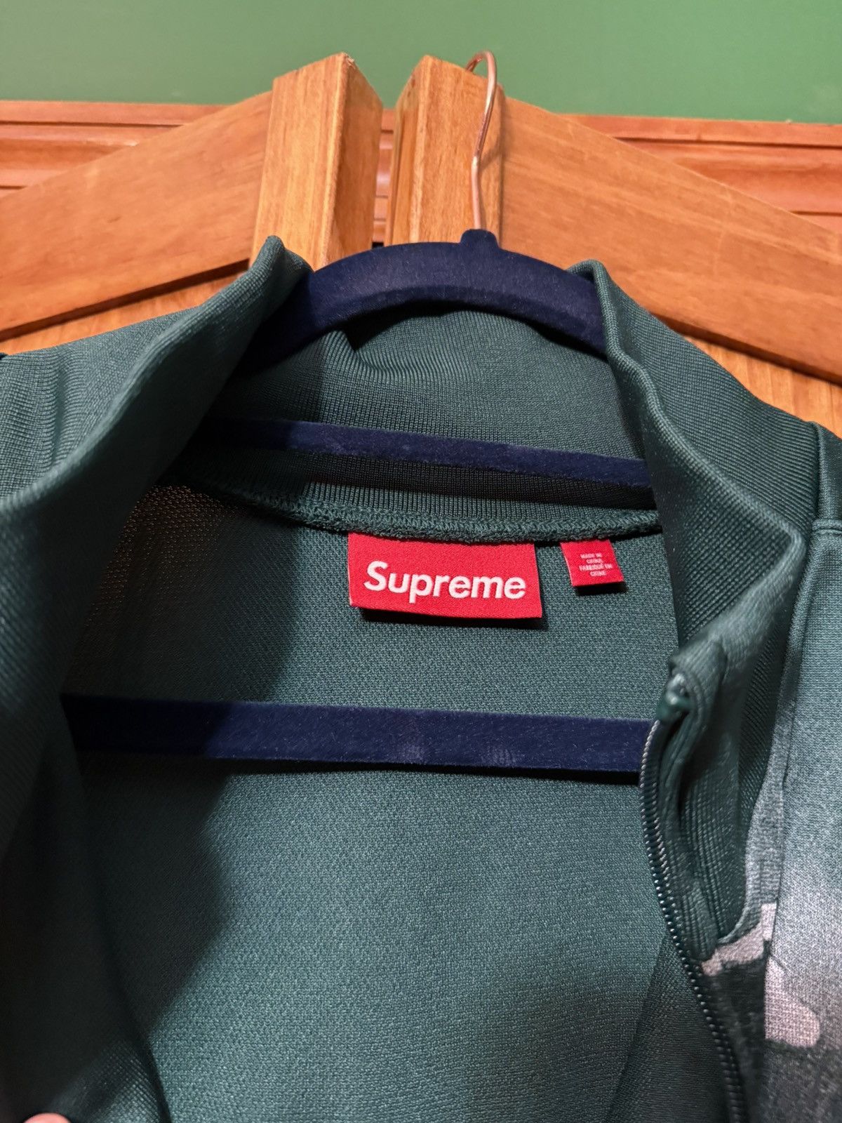 Supreme Supreme x Frazetta Track Jacket Dark Green Size US XL / EU 56 / 4 - 5 Thumbnail