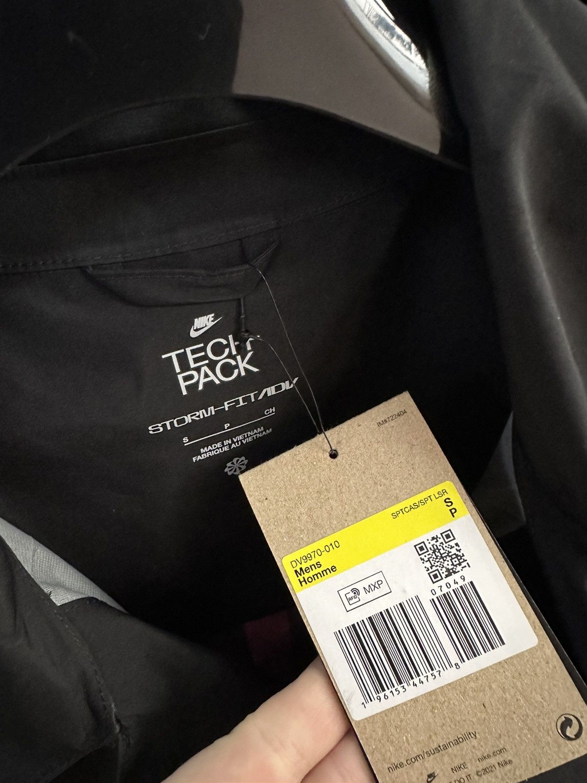 Nike NIKE SPORTSWEAR STORM-FIT ADV GORE-TEX PARKA BLACK S,L,XL Size US XL / EU 56 / 4 - 9 Thumbnail