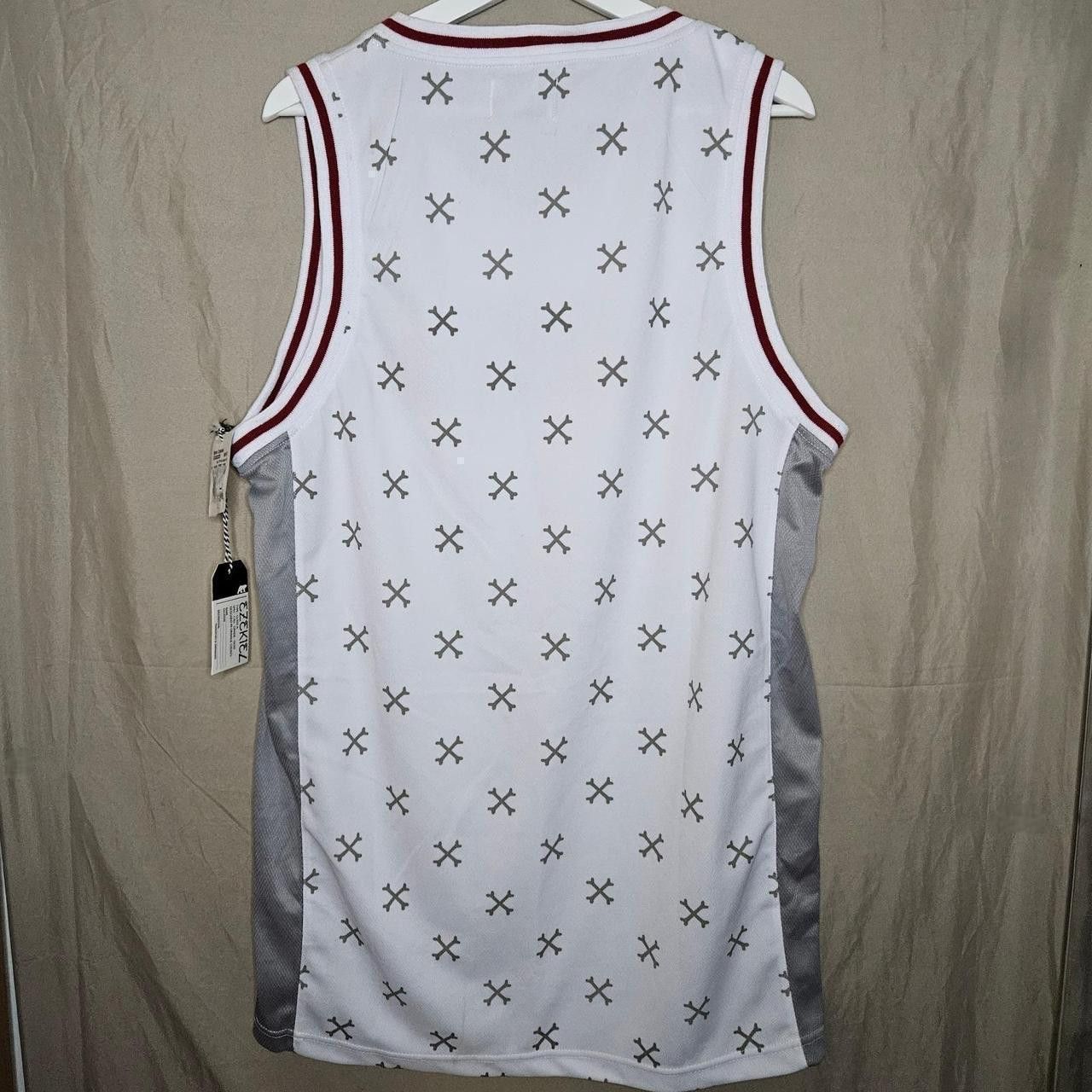 Ezekiel Ezekiel Basketball Jersey Bone Print Athletic Tank Top Size US XL / EU 56 / 4 - 2 Thumbnail
