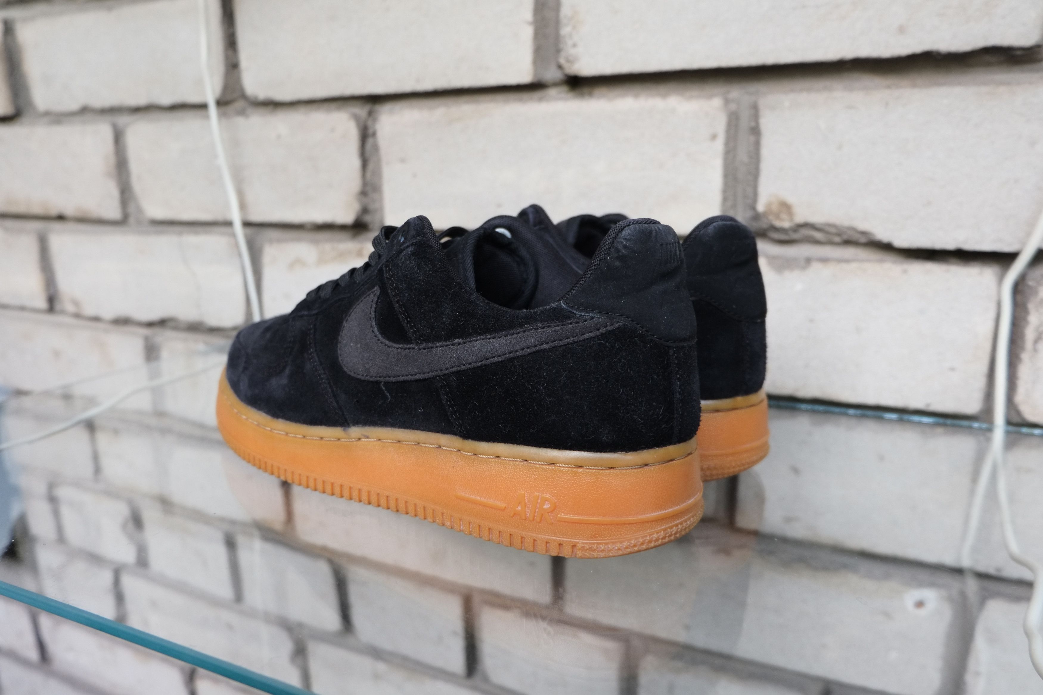 Nike Nike Air Force 1 07 LV8 Suede Black Gum Jordan AA1117-001 Size US 8 / EU 41 - 7 Thumbnail