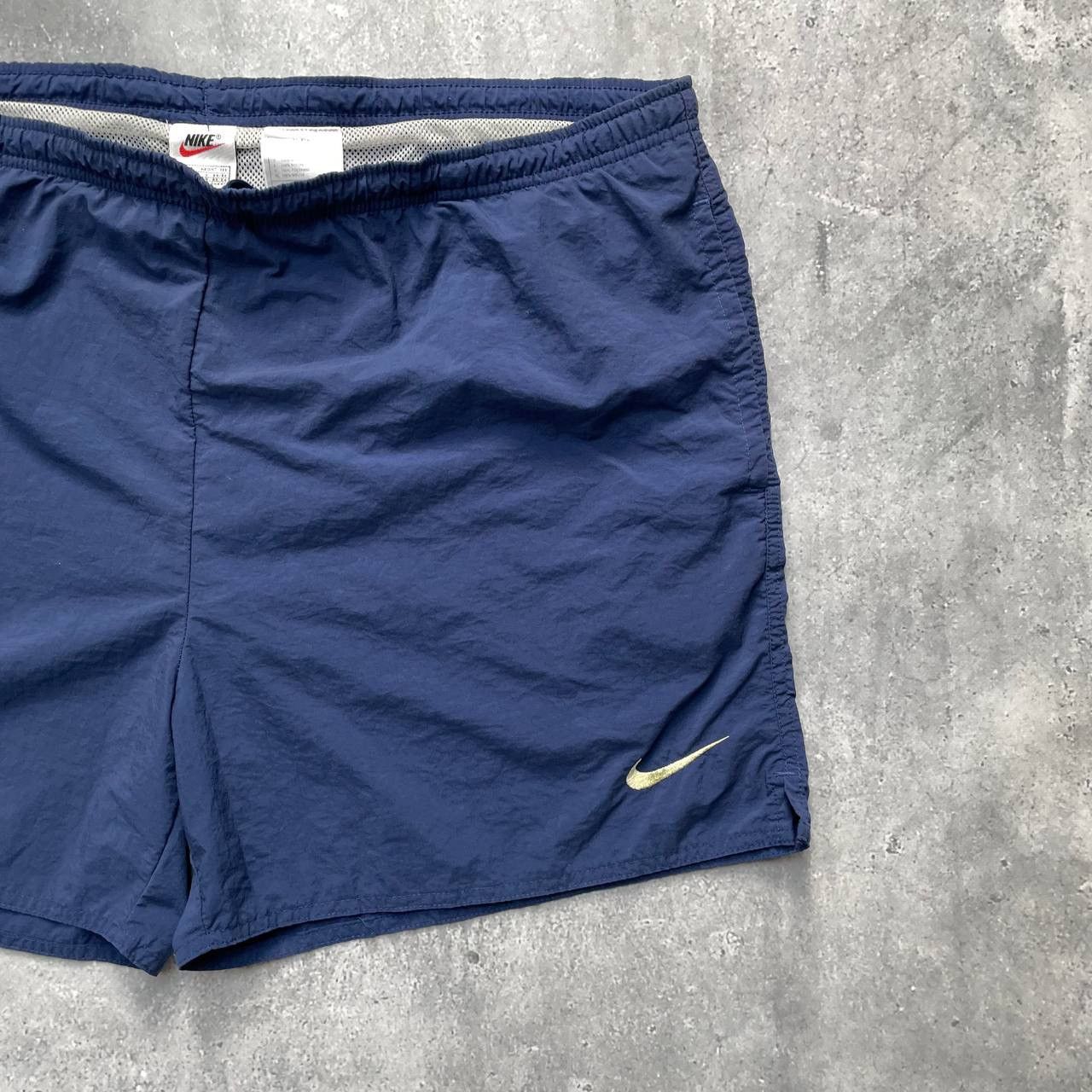 Other Vintage 90s Nike Athletic 4 Inch Shorts Blue Size US 36 / EU 52 - 7 Thumbnail