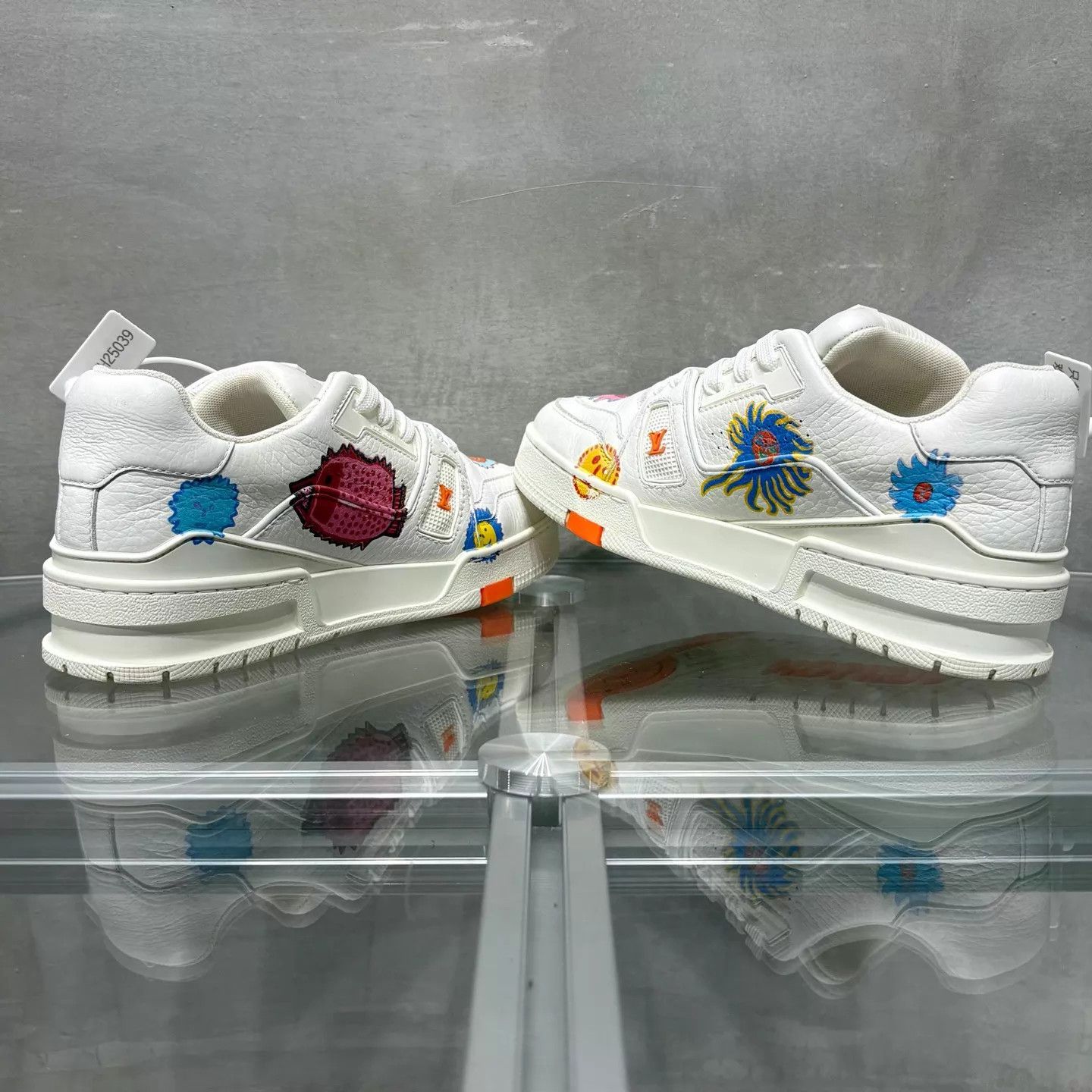Louis Vuitton LV Trainer x YayoiKusama White UK2.5/36.5 YH25039 Size US 5 / IT 35 - 5 Thumbnail