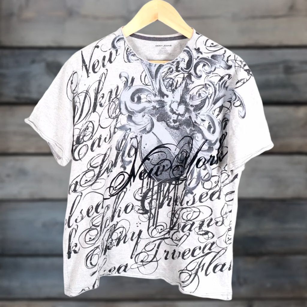 DKNY DKNY T-Shirt Men XL Gray Black New York Script Print Y2K Style MMA Tribal Size US XL / EU 56 / 4 - 1 Thumbnail