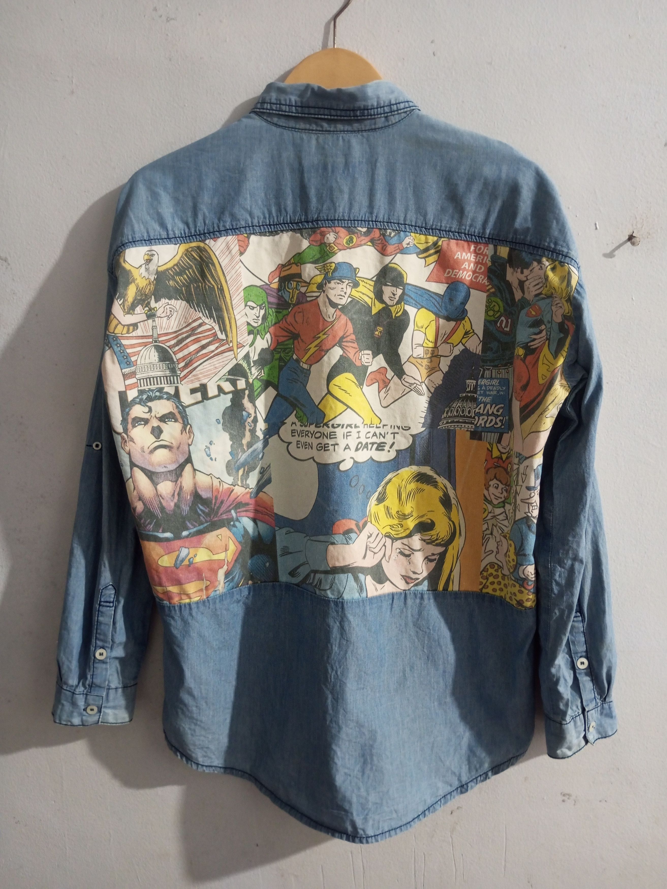 20471120 Vintage justice league big print dc Comics long sleeve shirt Size US L / EU 52-54 / 3 - 1 Thumbnail