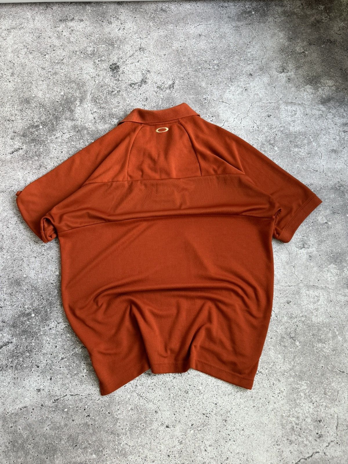 Oakley × Vintage Vintage Oakley metal logo oversized polo t-shirt Size US L / EU 52-54 / 3 - 9 Thumbnail