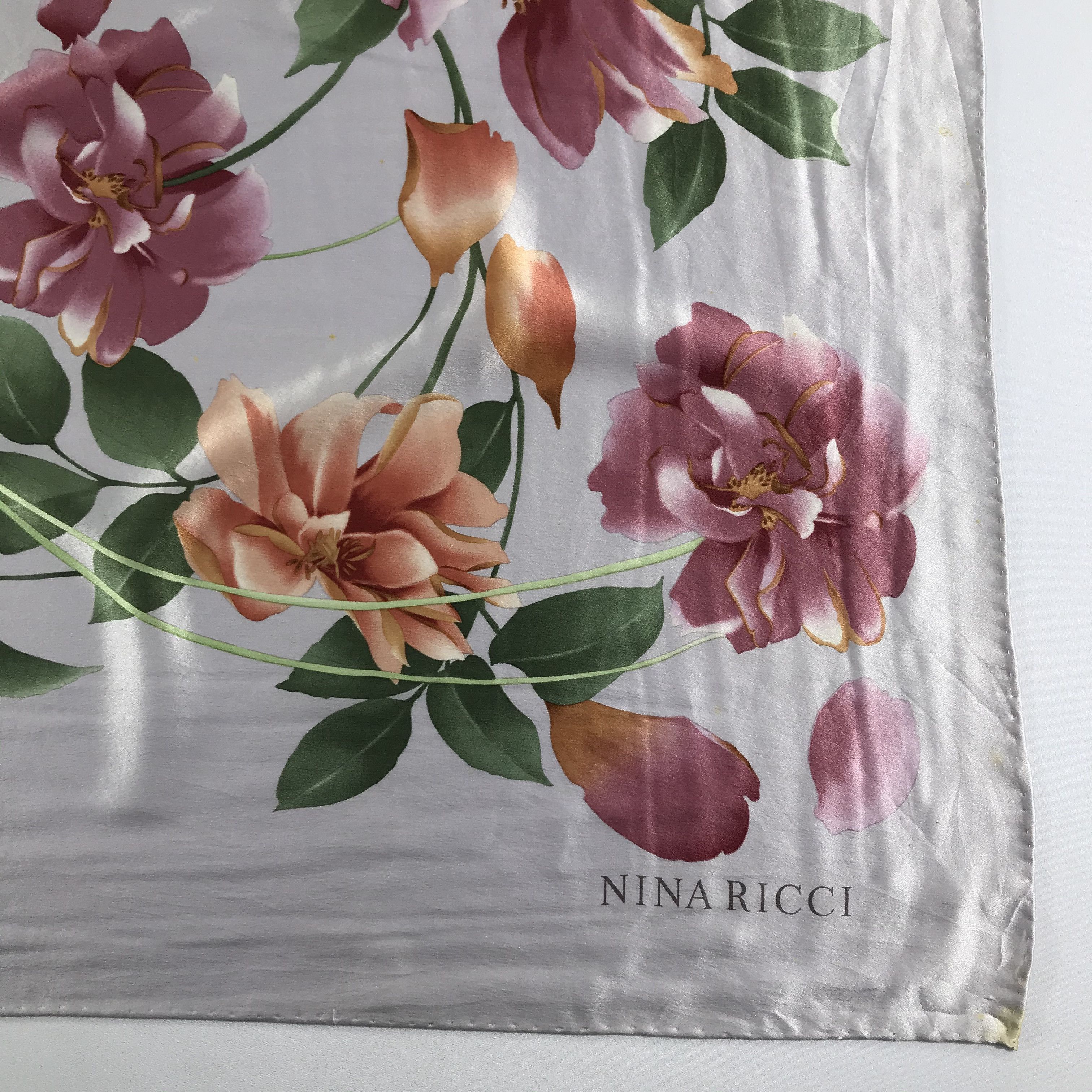 Nina Ricci × Vintage Vintage Nina Ricci Silk Scarf Size ONE SIZE - 4 Thumbnail