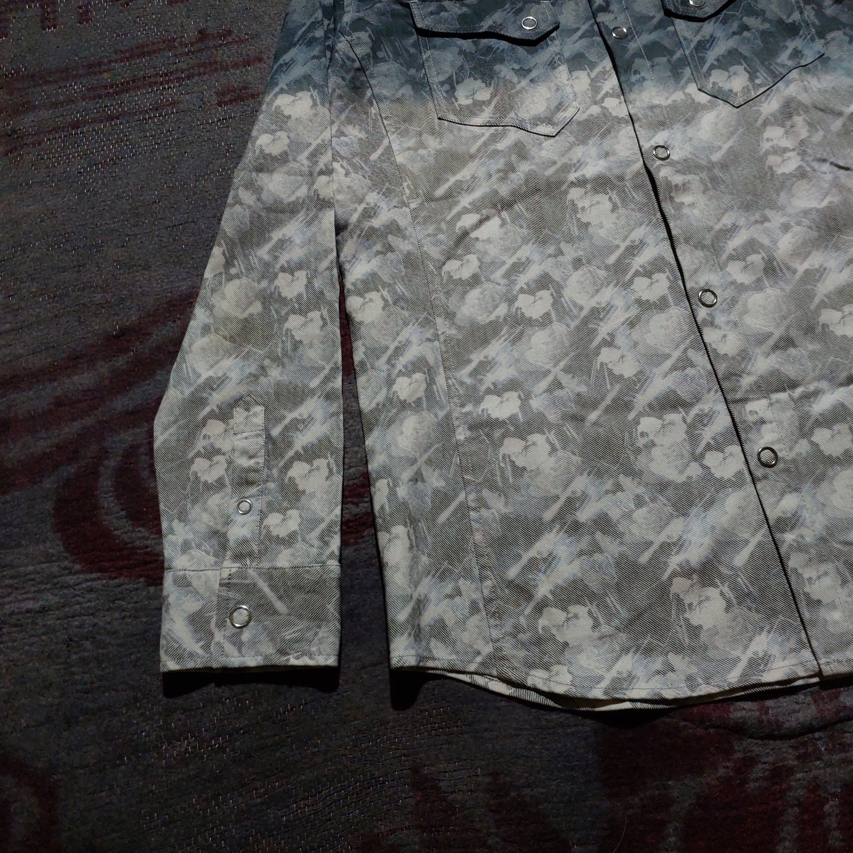 semanticdesign Semantic design flower patter button denim shirt Size US L / EU 52-54 / 3 - 5 Thumbnail