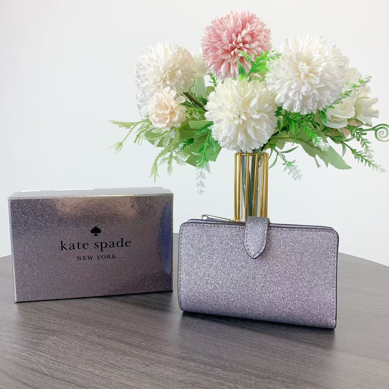Kate Spade Kate Spade KJ008 Kenzie Boxed Glitter Compact Wallet Flower Size ONE SIZE - 2 Thumbnail