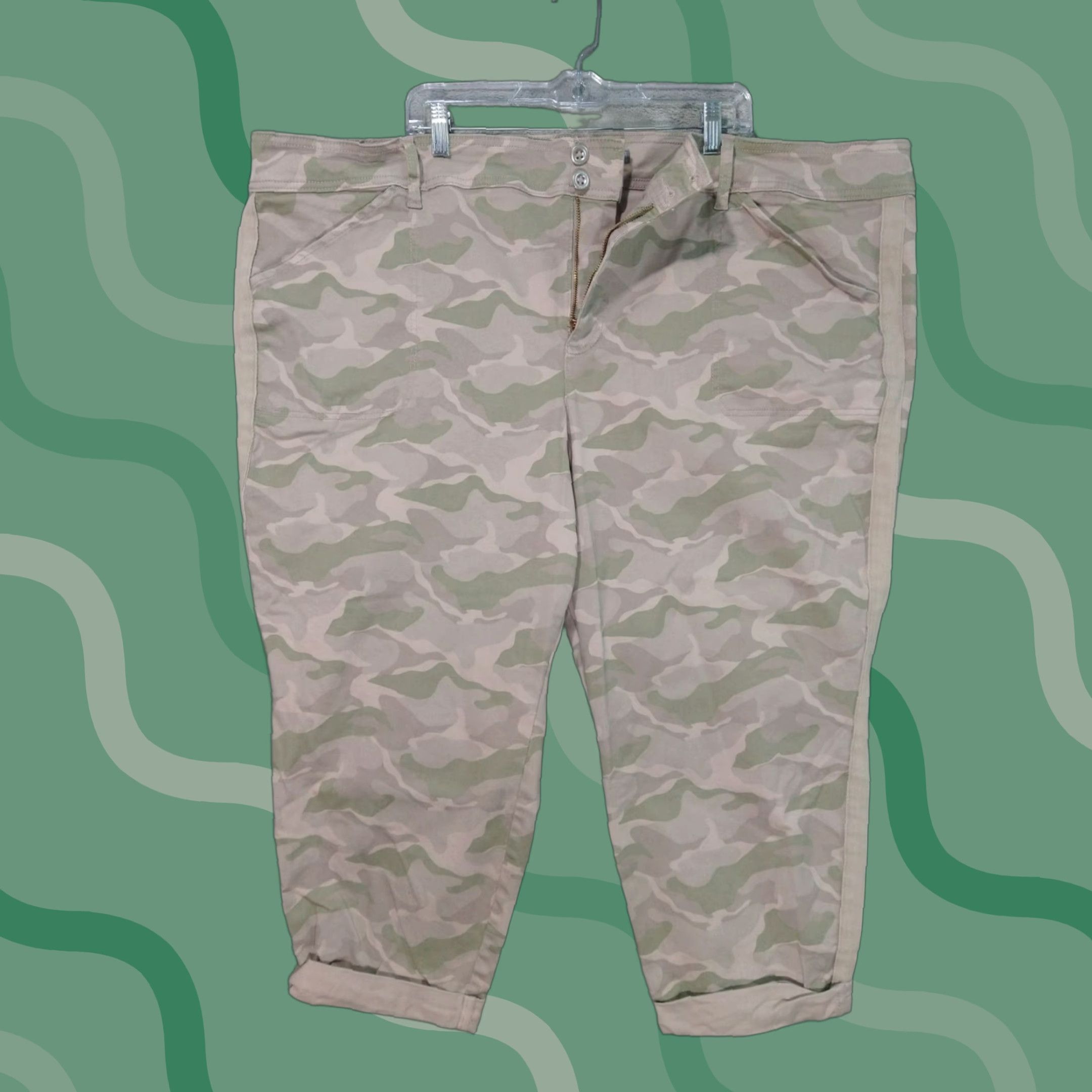 Torrid Torrid Pants Womens 30 Camo Aviator Skinny Stretch Twill Mid Rise Crop Cuffed Size 30" / US 8 / IT 44 - 1 Thumbnail