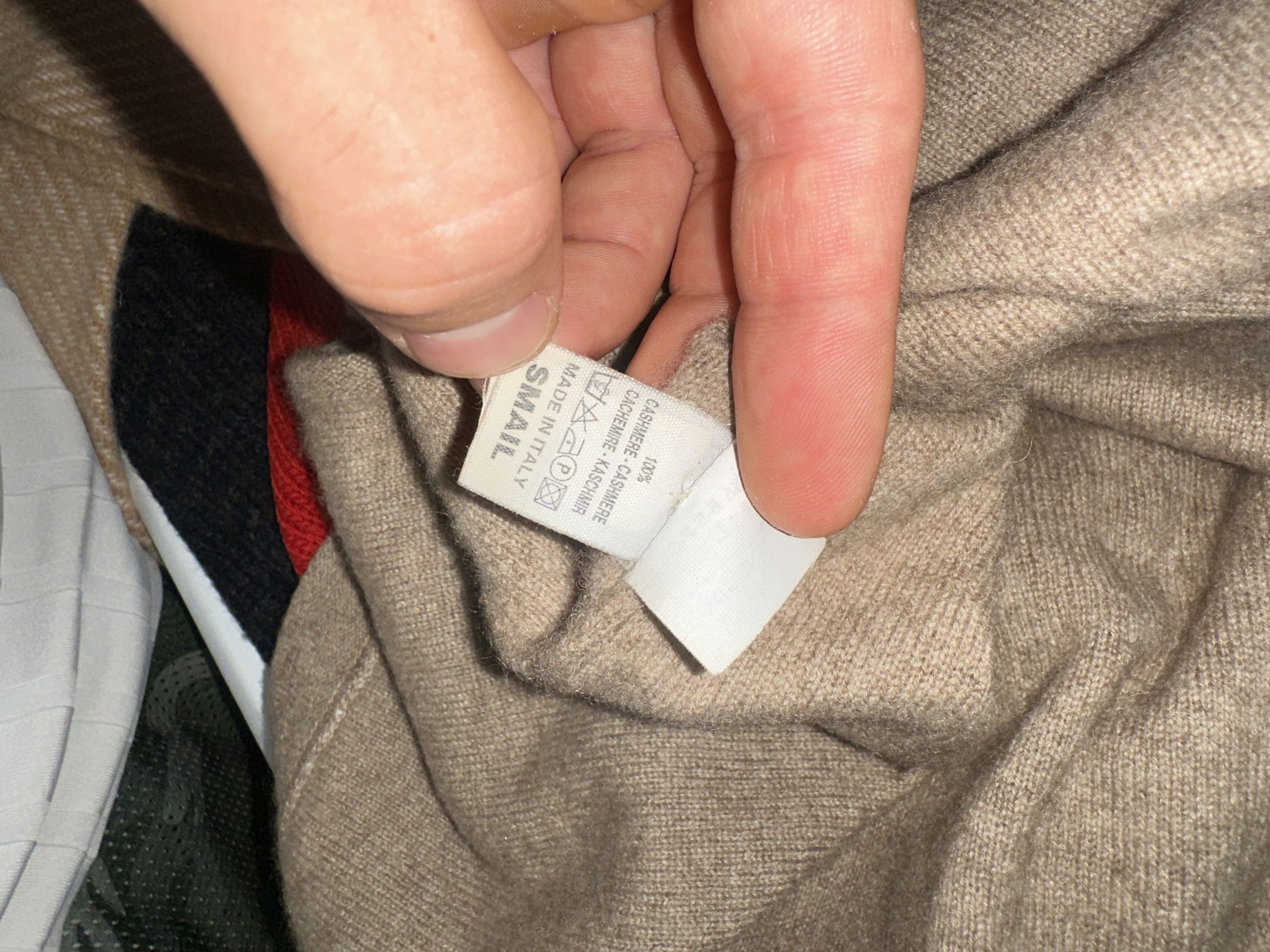Brunello Cucinelli 1650$ Brunello Cucinelli Cashmere V Neck Oversize Size M L Size L / US 10 / IT 46 - 14 Thumbnail