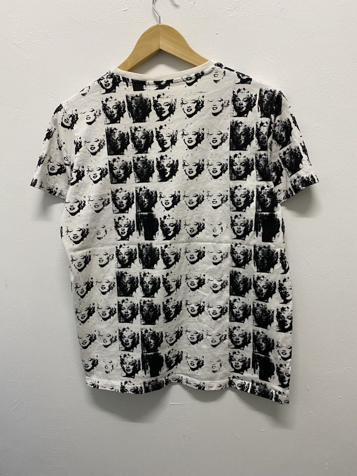 Andy Warhol × Uniqlo Andy Warhol Marilyn Monroe Tee Size US L / EU 52-54 / 3 - 3 Thumbnail