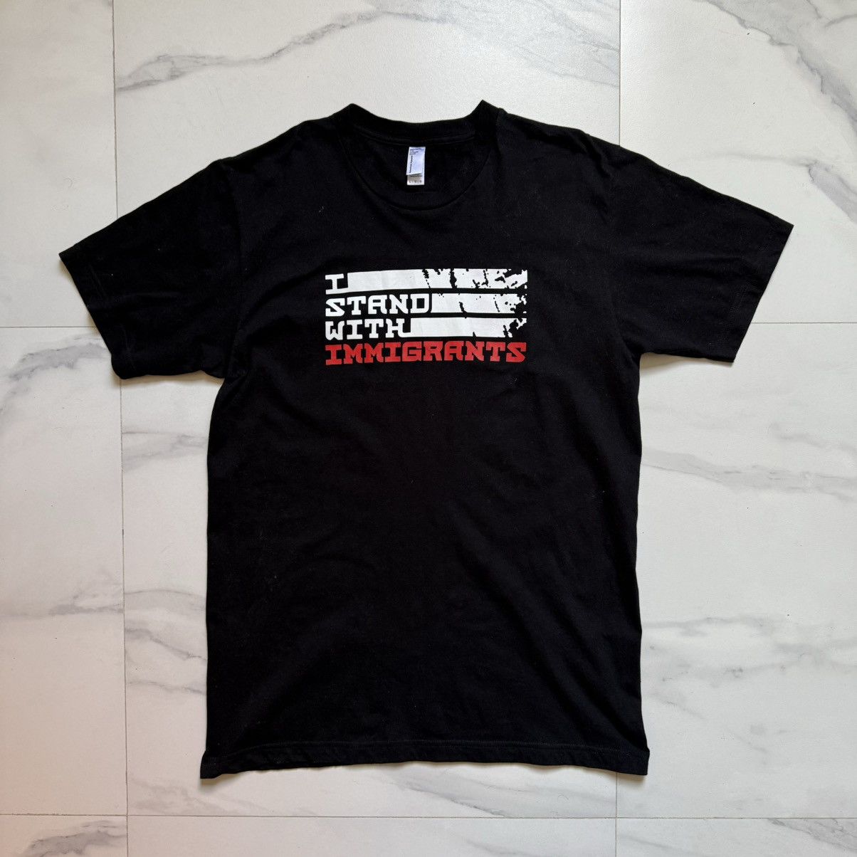 American Apparel × Vintage Vintage Y2K I Stand With Immigrants Rare T-Shirt Size US L / EU 52-54 / 3 - 2 Thumbnail