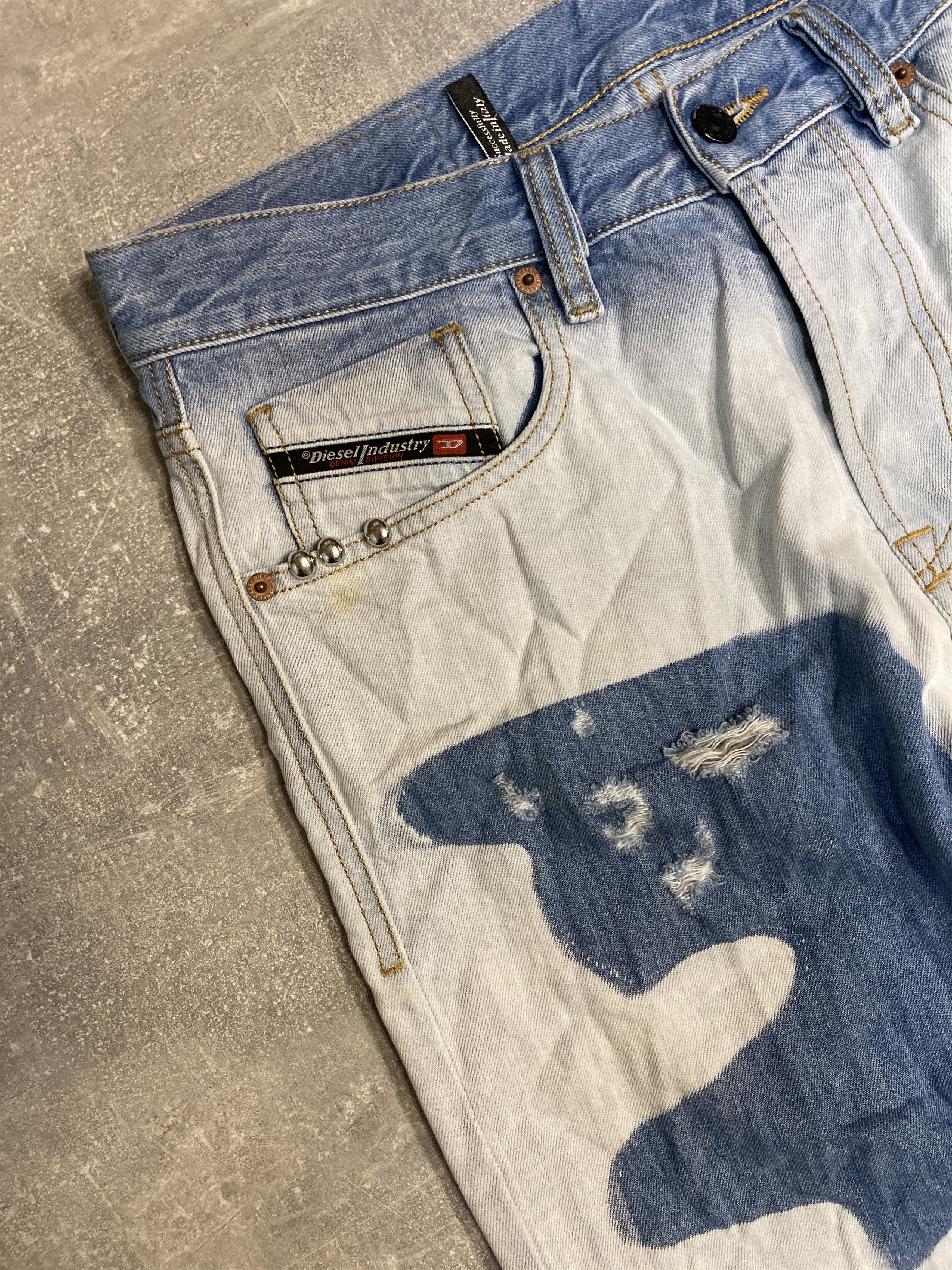 Diesel Diesel avant garde opium distressed cow pattern slim jeans Size US 31 - 6 Thumbnail