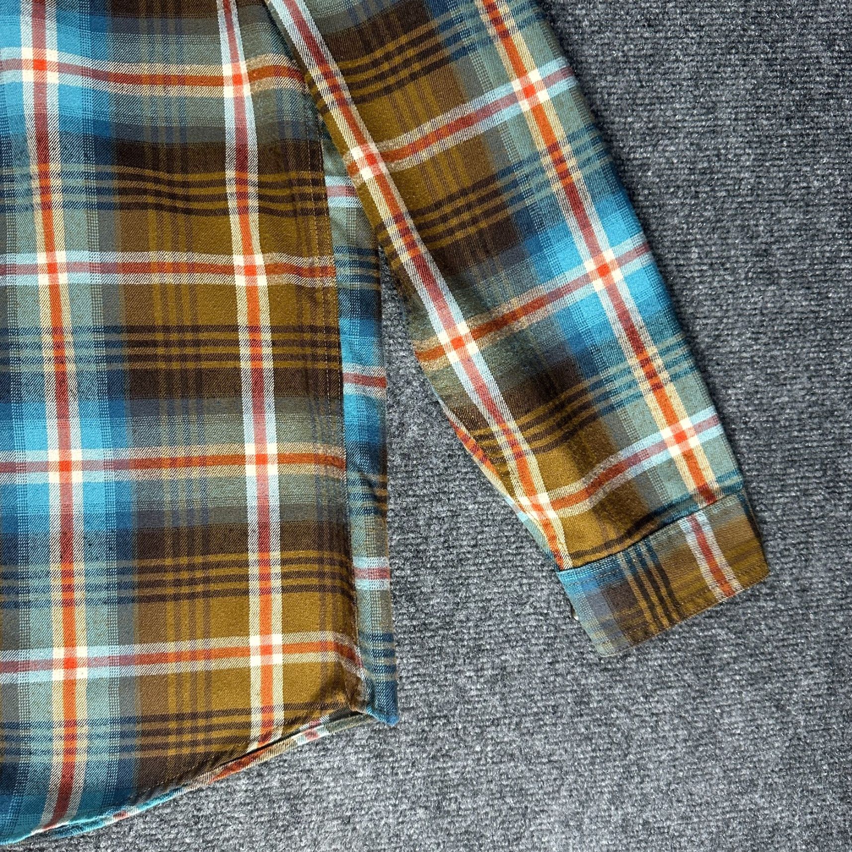 Eddie Bauer Eddie Bauer Travex Shirt Mens MT Plaid Cotton Flannel Button Up Pockets Classic Size US M / EU 48-50 / 2 - 3 Thumbnail