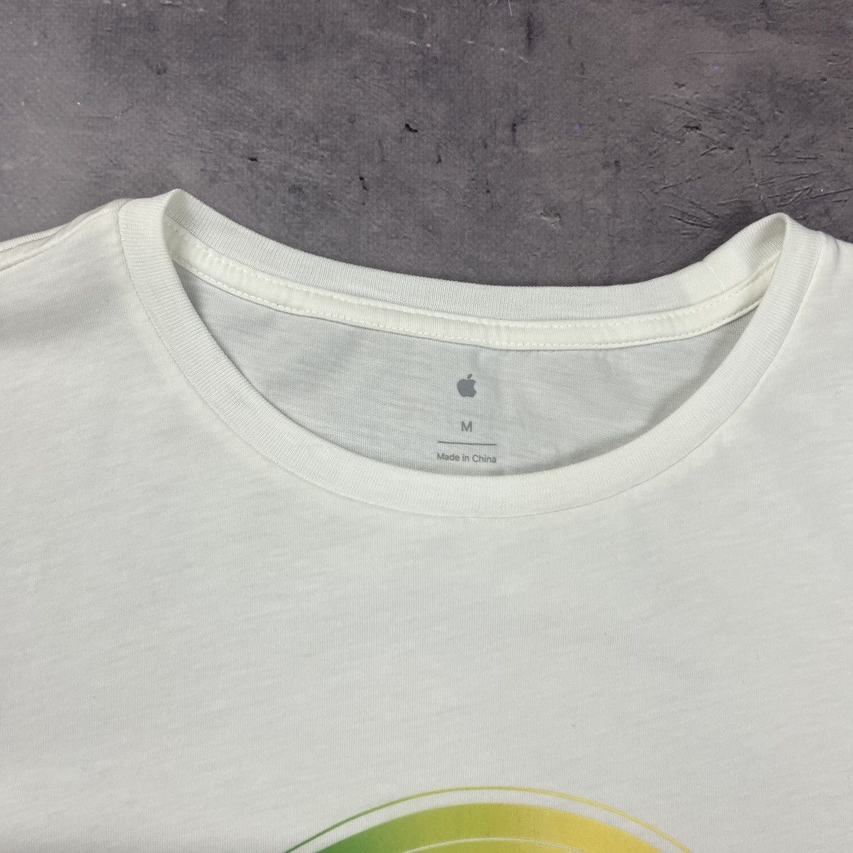 Apple Rare! Apple Park California 95014 Vintage Tee 00s Size US M / EU 48-50 / 2 - 7 Thumbnail