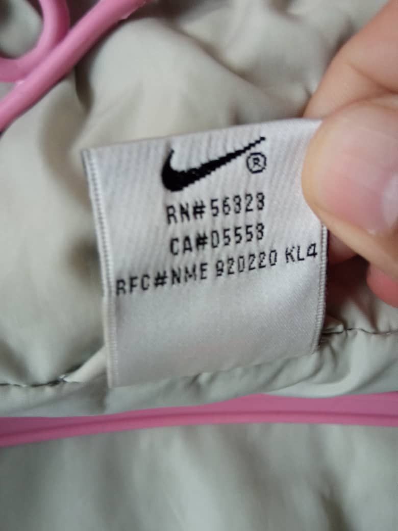 Nike 90s Vintage Nike Big Logo Down Puffer Jacket Size US XL / EU 56 / 4 - 7 Thumbnail