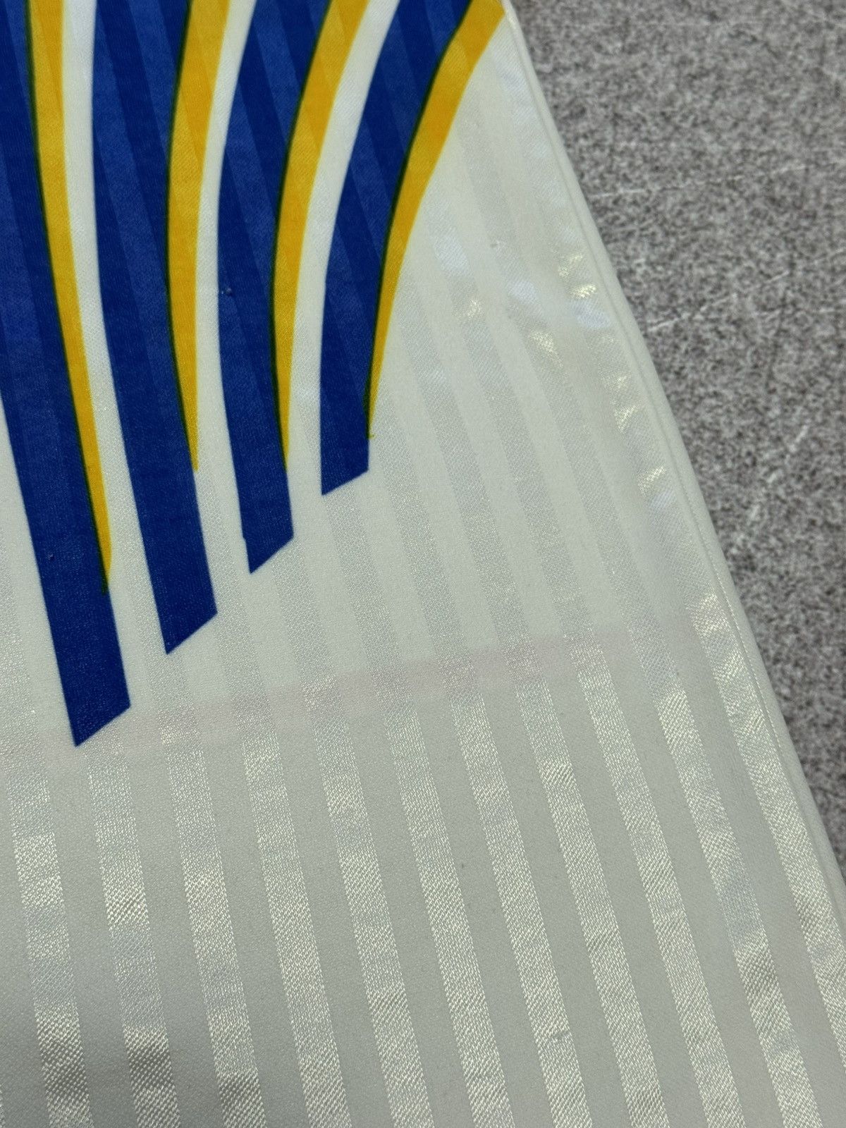 Adidas Vintage 90s FC Dynamo Kyiv away football shirt jersey Size US XL / EU 56 / 4 - 8 Thumbnail