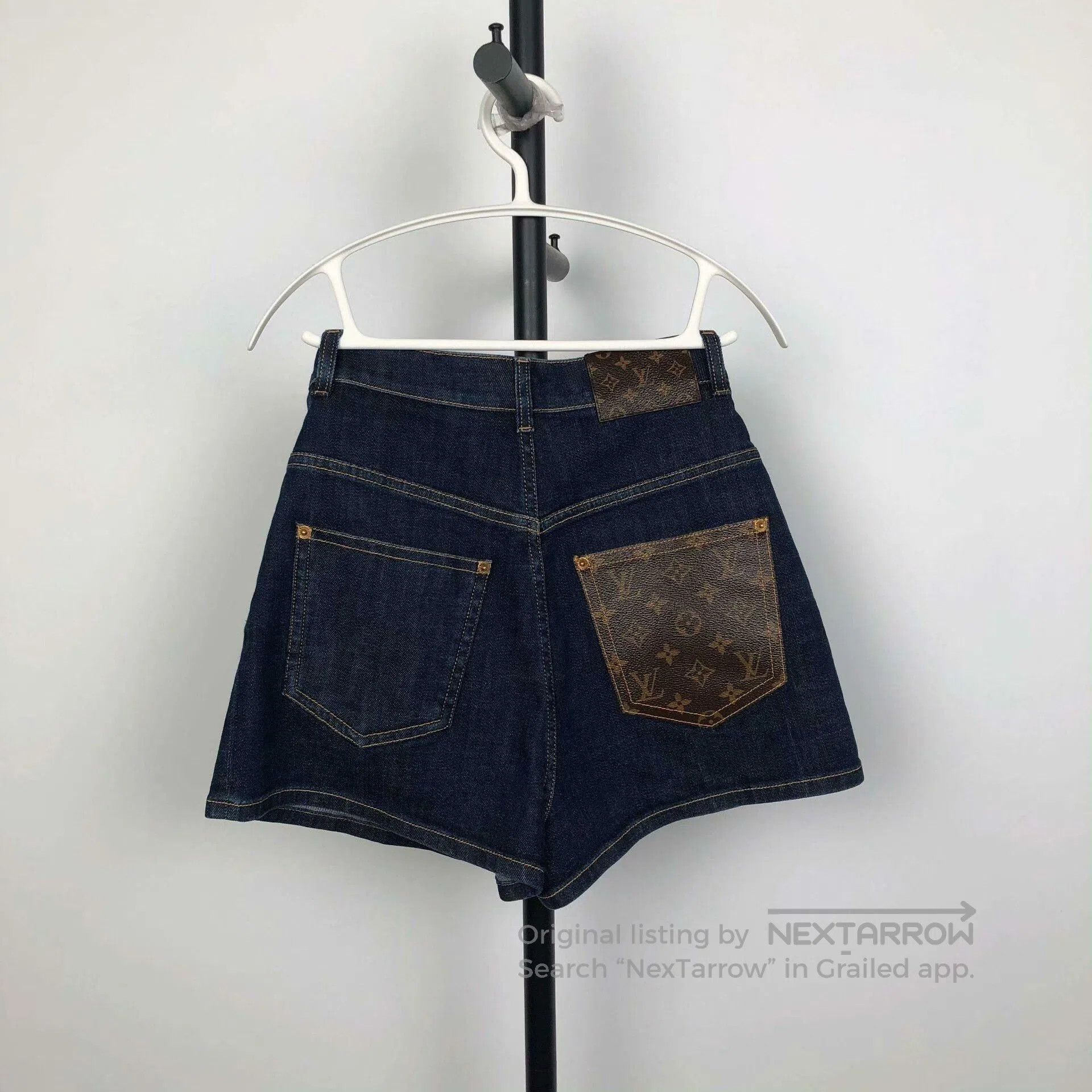 Louis Vuitton Louis Vuitton Blue Denim Shorts Size 36. Size US 36 / EU 52 - 2 Thumbnail