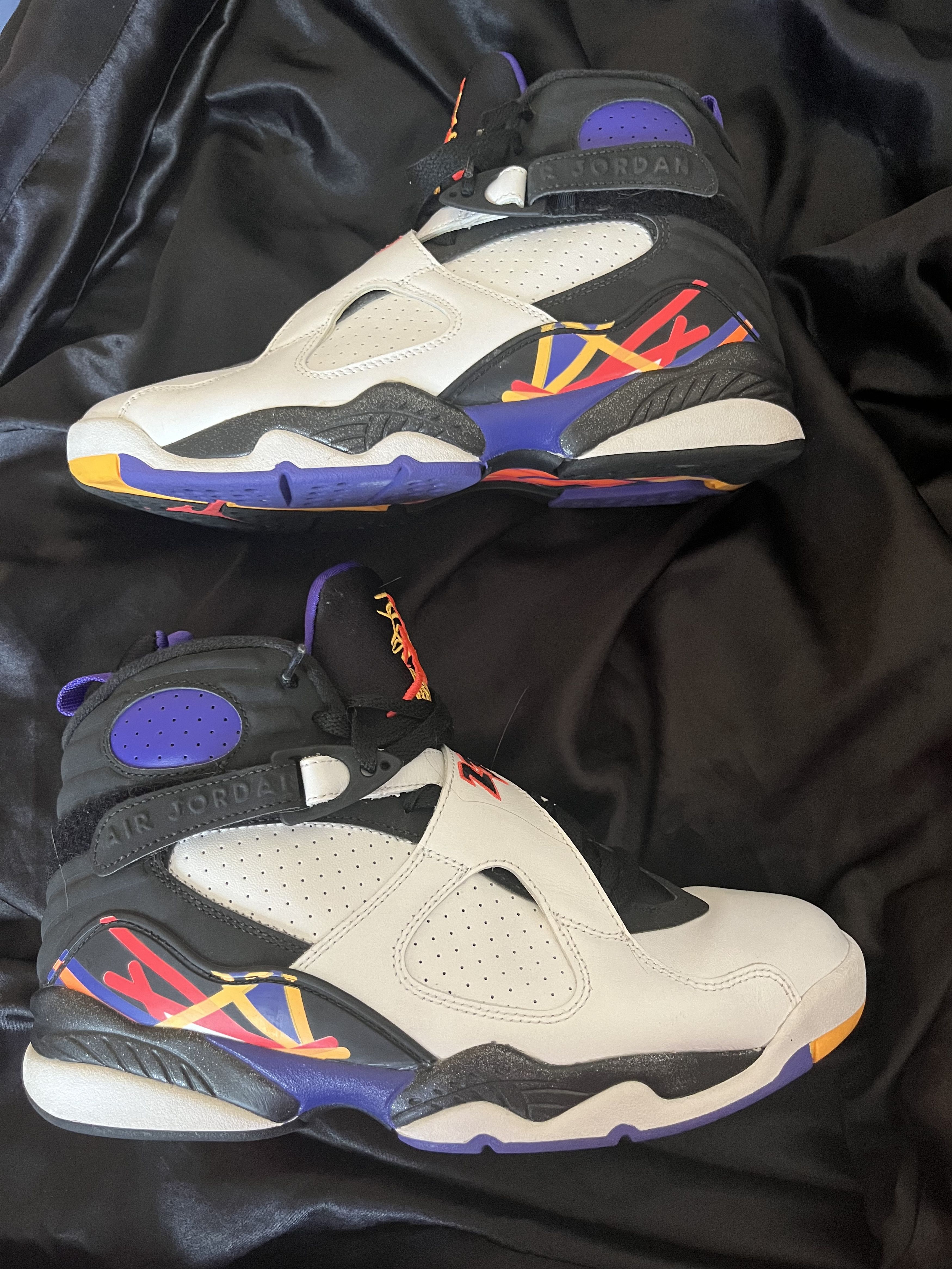 Jordan Brand Air Jordan 8 'Three-Peat' Size US 8 / EU 41 - 3 Thumbnail