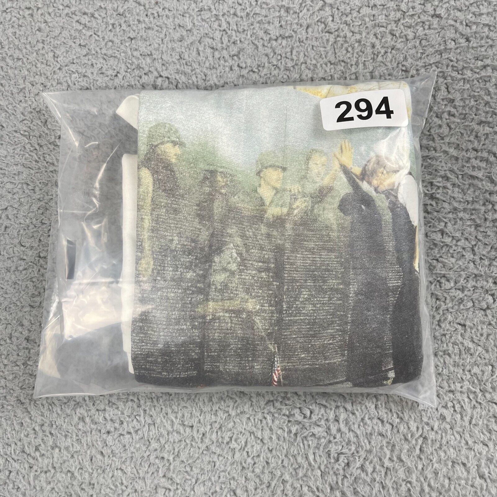 Hanes Vtg Hanes Reflections Vietnam Veteran Chapter 172 Memorial Size US L / EU 52-54 / 3 - 7 Thumbnail