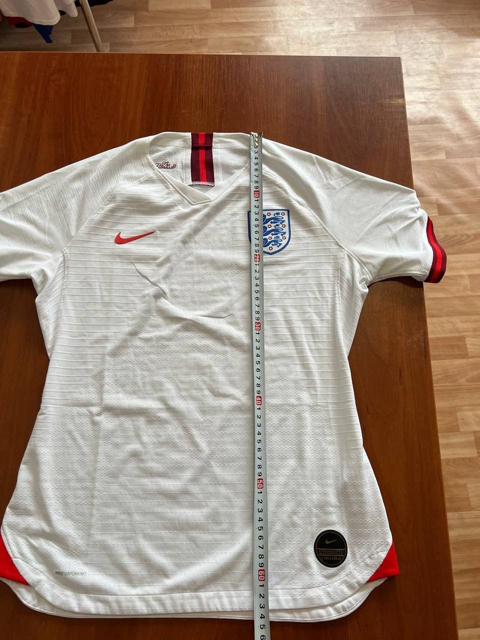 Nike 2019 ENGLAND TEAM PLAYER ISSUED HOME SOCCER JERSEY WOMEN SzM Size M / US 6-8 / IT 42-44 - 14 Thumbnail