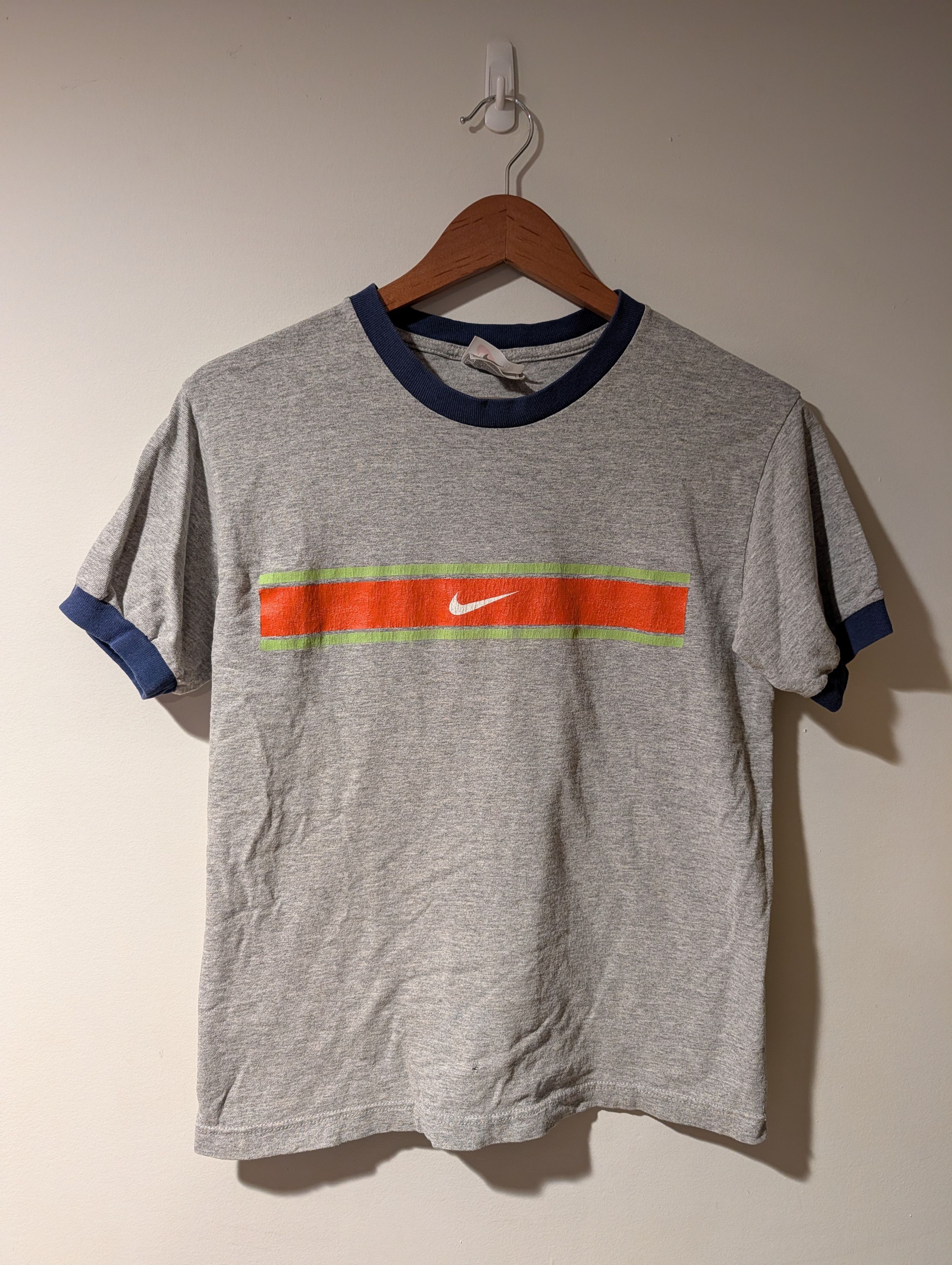 Nike Nike Center Swoosh T-Shirt Mini Logo Athletic Youth Medium Size US M / EU 48-50 / 2 - 1 Thumbnail