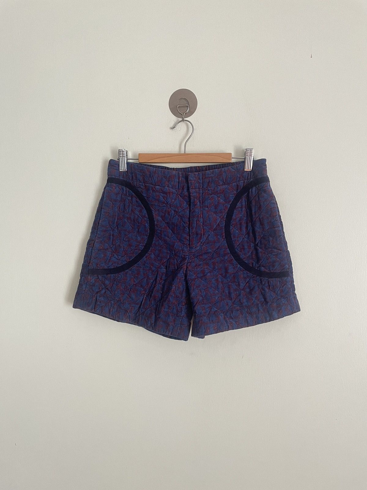Tsumori Chisato Tsumori Chisato Short Size 26" / US 2 / IT 38 - 1 Thumbnail