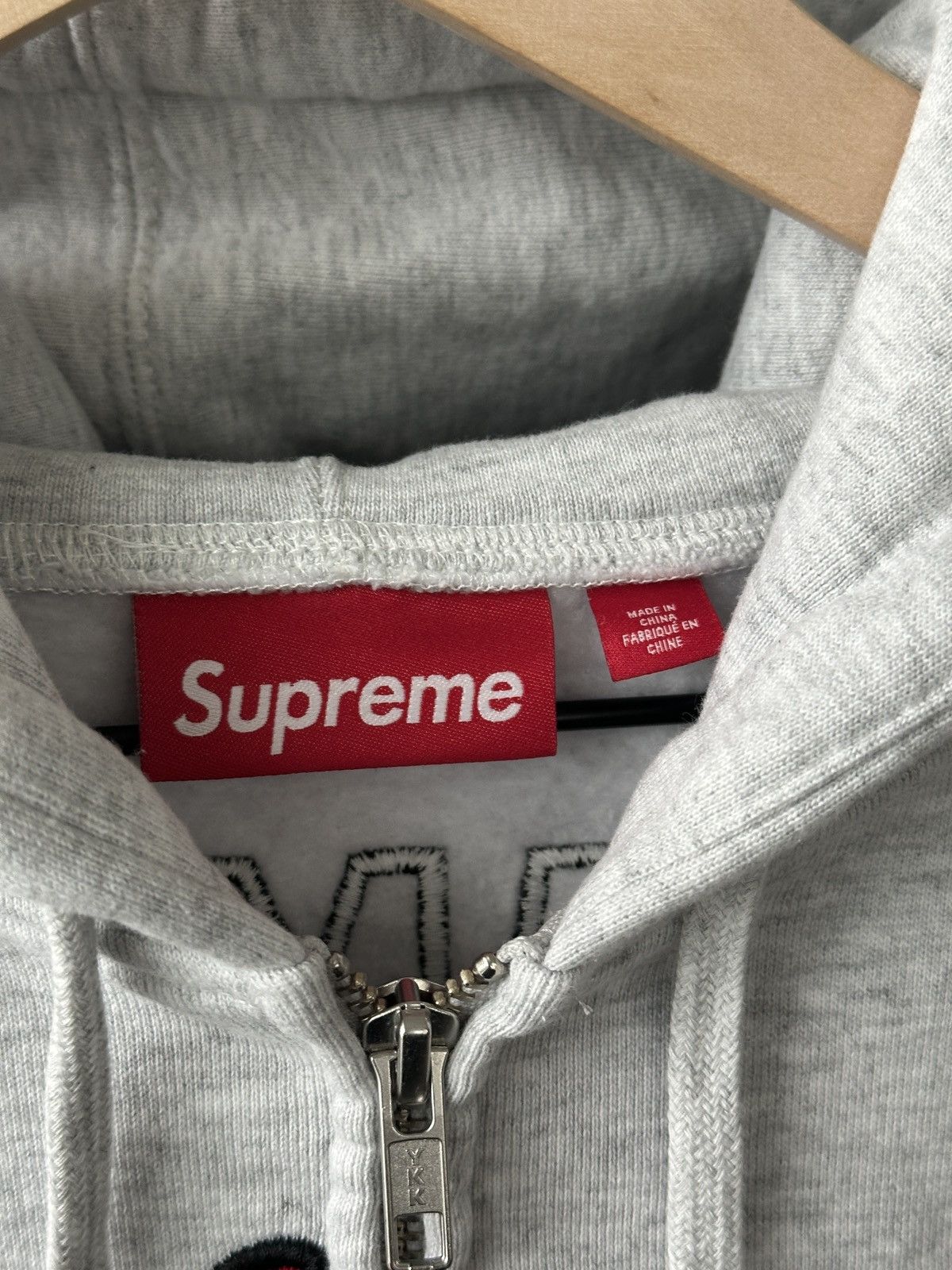 Supreme Supreme Warriors Applique Zip Up Hoodie Grey Size US L / EU 52-54 / 3 - 10 Thumbnail