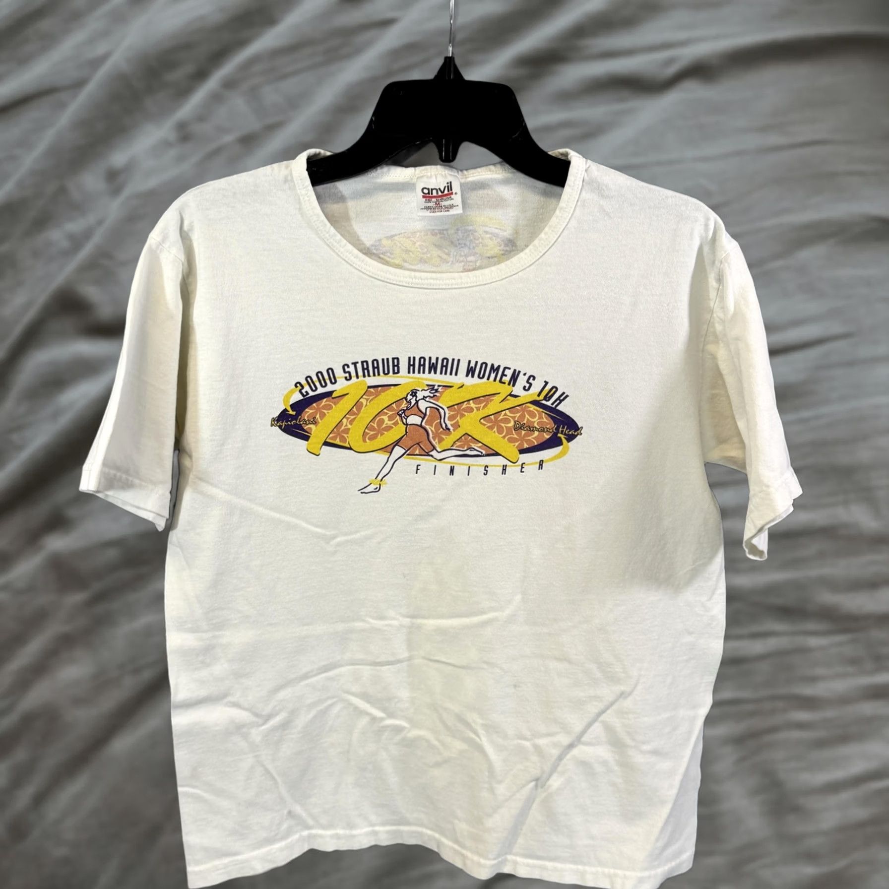 Anvil VINTAGE 2000 Straub Hawaii Womens Medium White 10K Finisher Diamond Head Run T-Shirt Nike Size M / US 6-8 / IT 42-44 - 1 Thumbnail