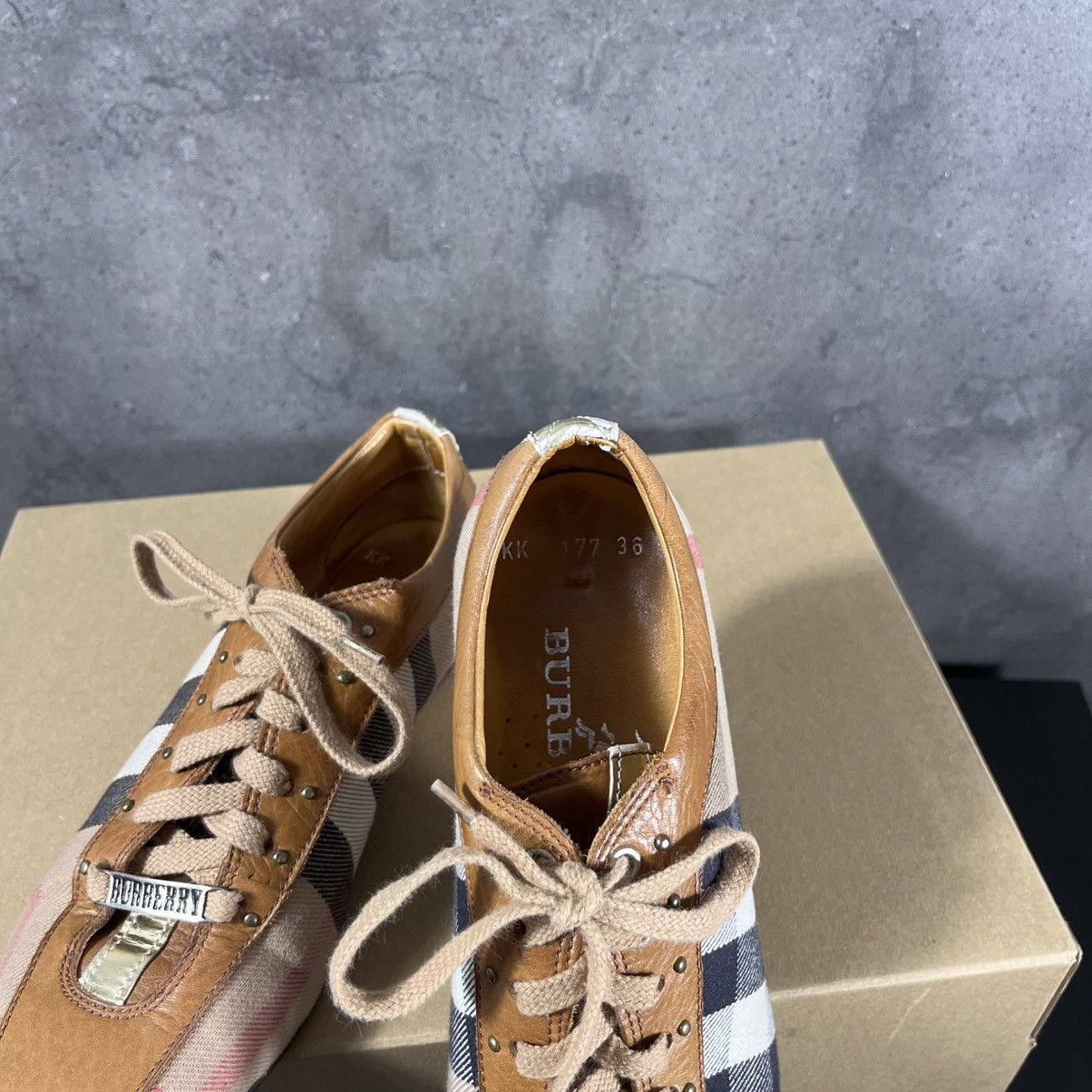 Burberry Burberry 00s Vintage Nova Check Print Melissa Low Top Shoes Size US 5 / EU 37 - 7 Thumbnail