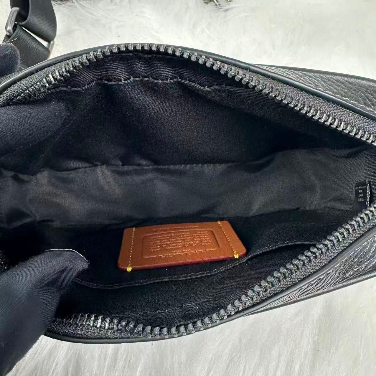 Coach Coach Men's Jayden Crossbody Bag In Leather/Gunmetal/Black Size ONE SIZE - 8 Thumbnail