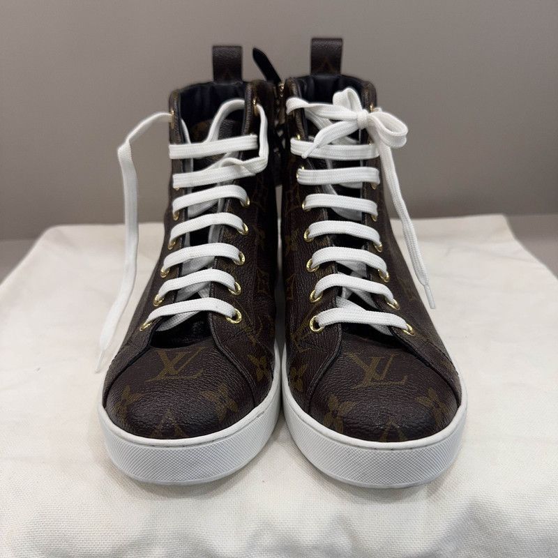 Louis Vuitton Louis Vuitton Casual Fashion Sneakers in Black Brown -2508 Size US 7.5 / EU 40-41 - 2 Thumbnail