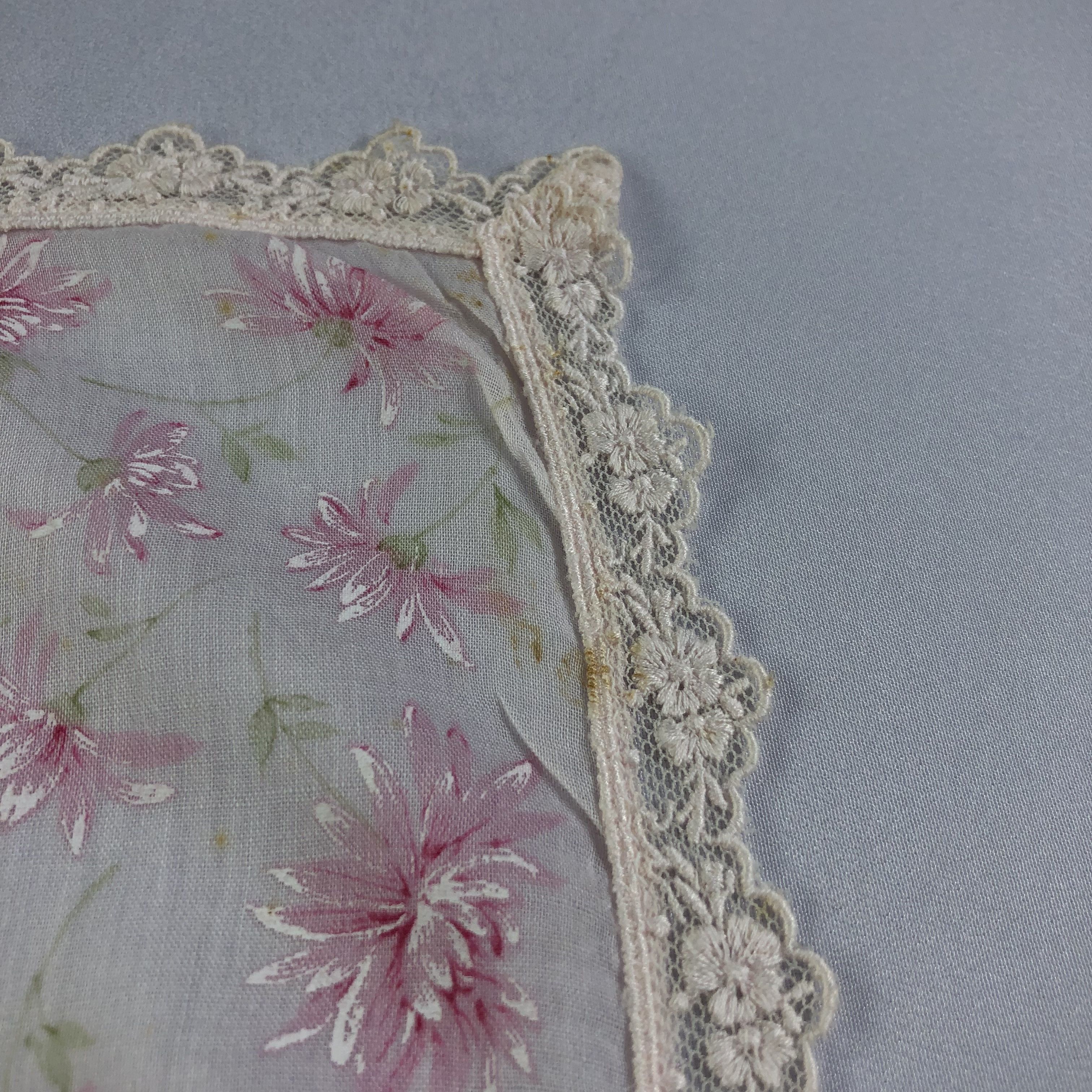 Nina Ricci Nina Ricci Floral Handkerchief Neckerchief Bandana H2004 Size ONE SIZE - 8 Thumbnail