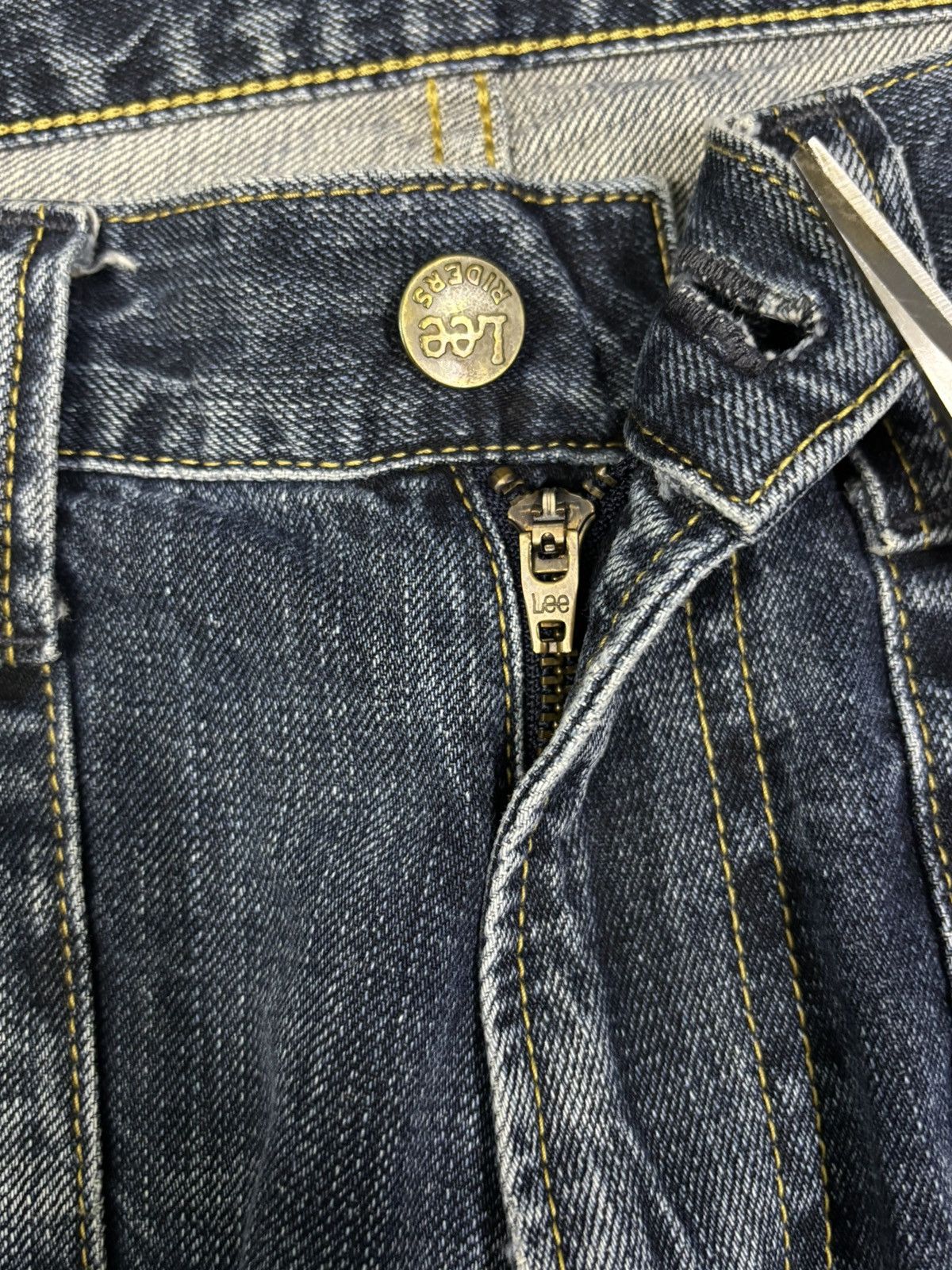 Lee Vintage Lee Riders Twisted Leg Flare Distressed Jeans Size US 32 / EU 48 - 17 Thumbnail