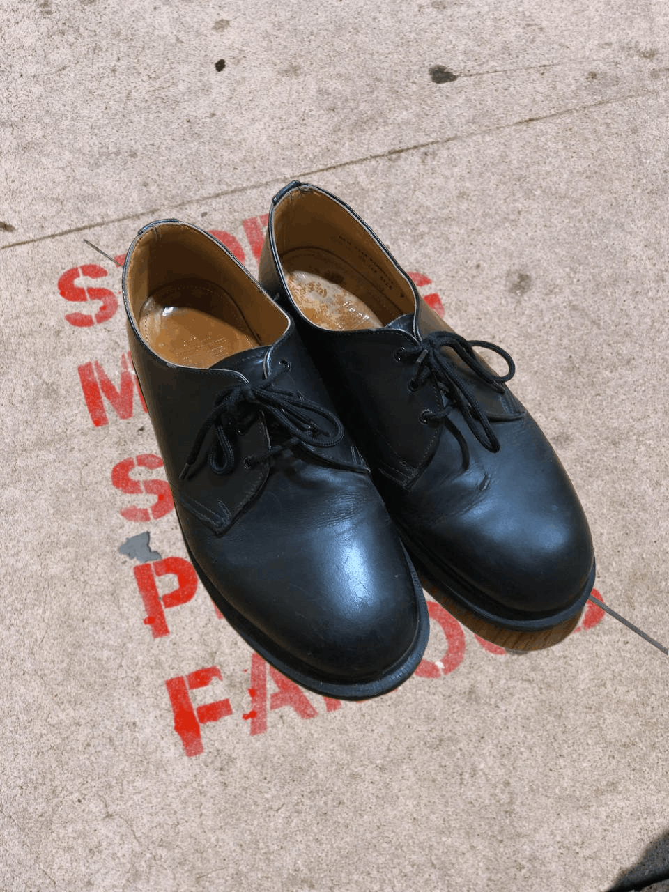 Dr. Martens Dr. Martens Shoes Size US 9 / EU 42 - 1 Thumbnail