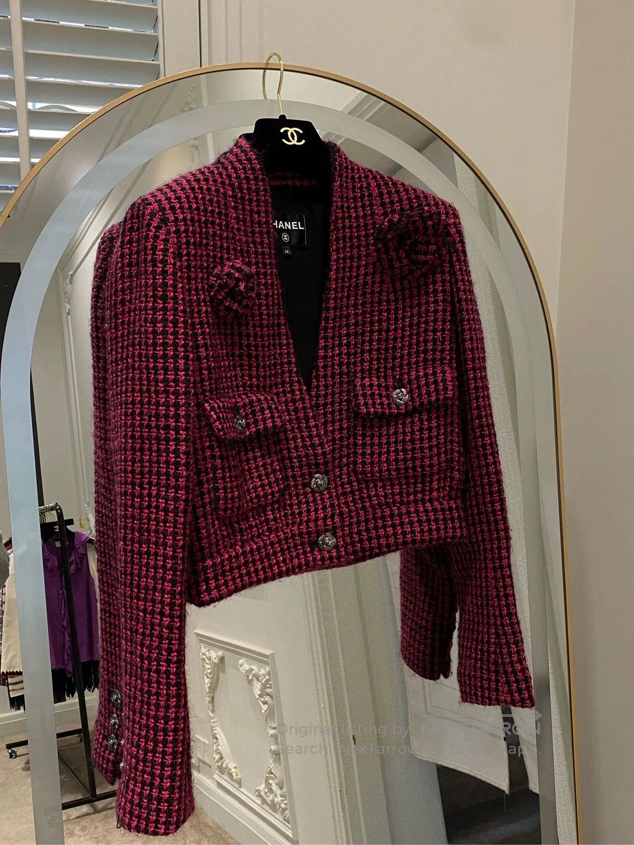 Chanel Chanel 23K Black Red Tweed Jacket. Size US M / EU 48-50 / 2 - 1 Thumbnail