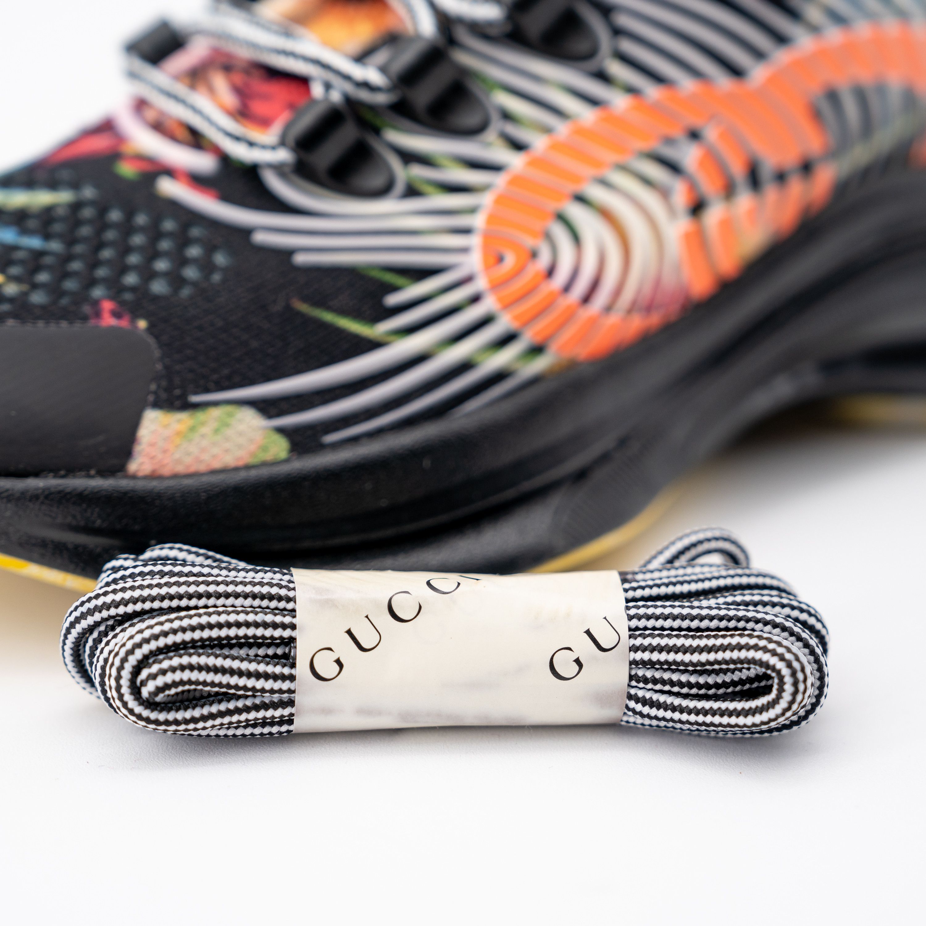 Gucci size 35G - Gucci Run Floral Sneakers GG black yellow Size US 5 / IT 35 - 7 Thumbnail