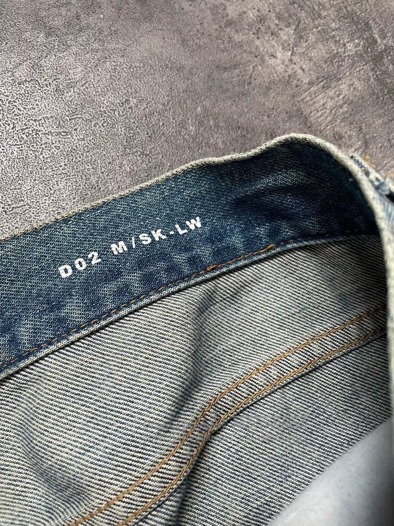 Saint Laurent Paris Saint Laurent Paris Single Knee Cut Patch Destroyed Denim Size US 32 / EU 48 - 5 Thumbnail