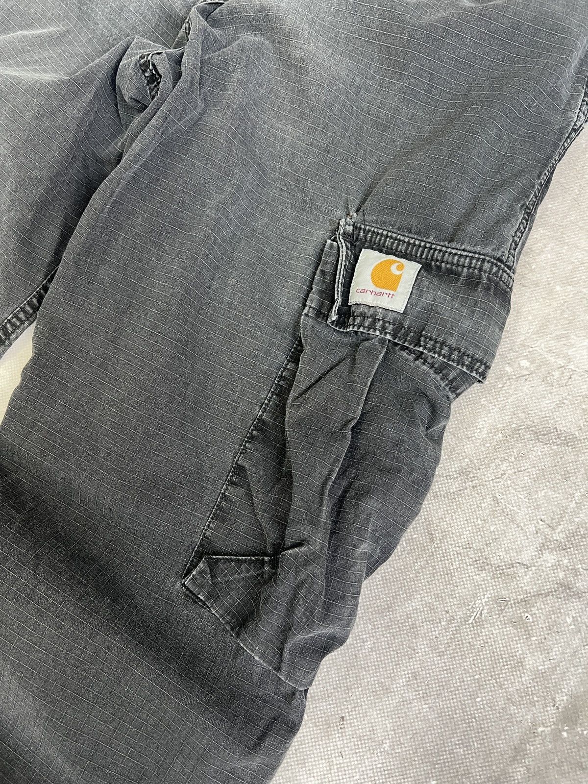 Carhartt Distressed cargo washed carhartt pants y2k style Size US 31 - 10 Thumbnail