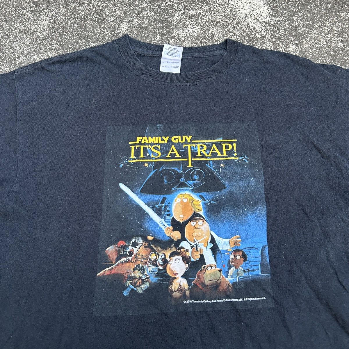 Vintage Vintage Family Guy graphic print It's a Trap Star Wars Size US M / EU 48-50 / 2 - 3 Thumbnail