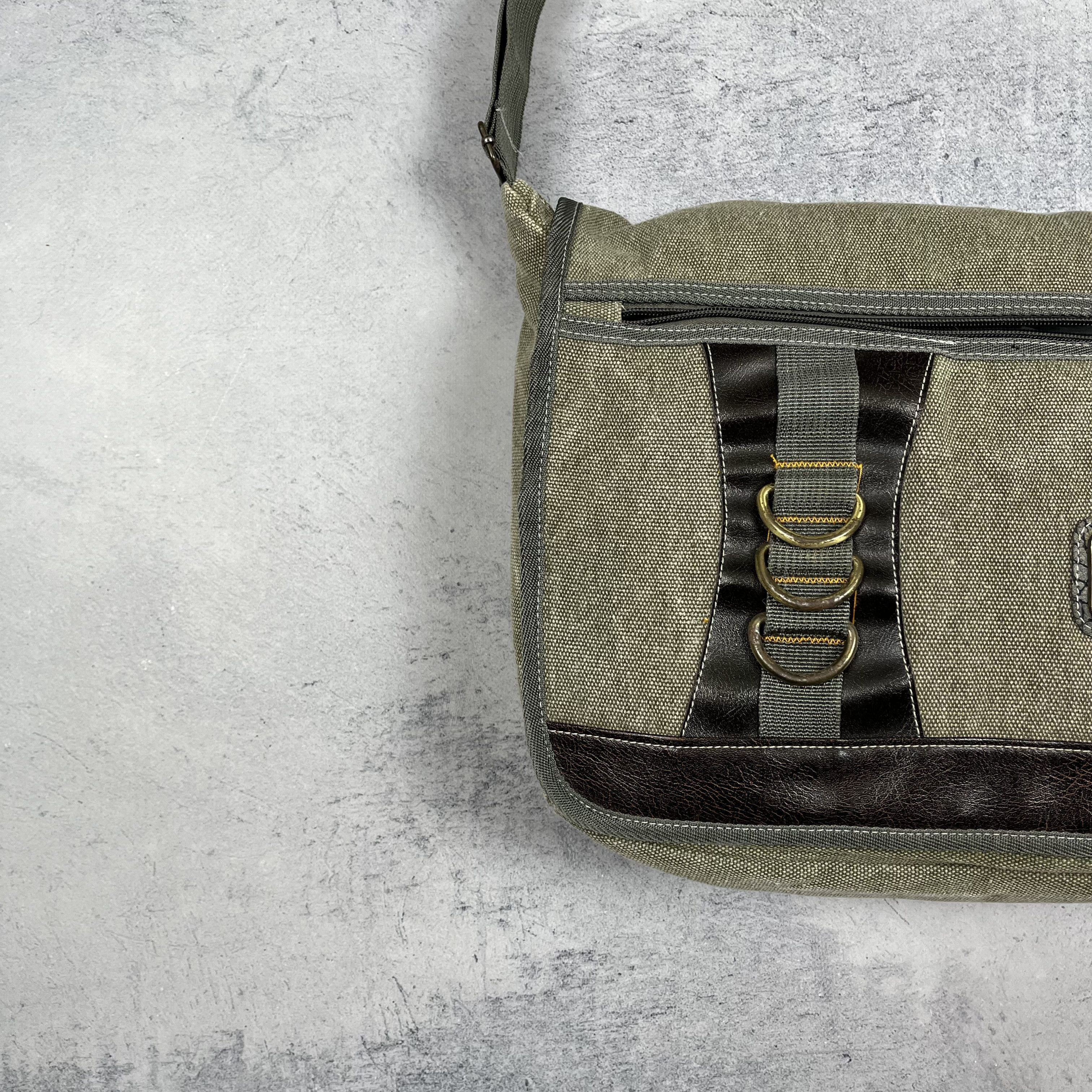Diesel Vintage Diesel Military Y2K Crossbody Bag 2000’s Size ONE SIZE - 4 Thumbnail