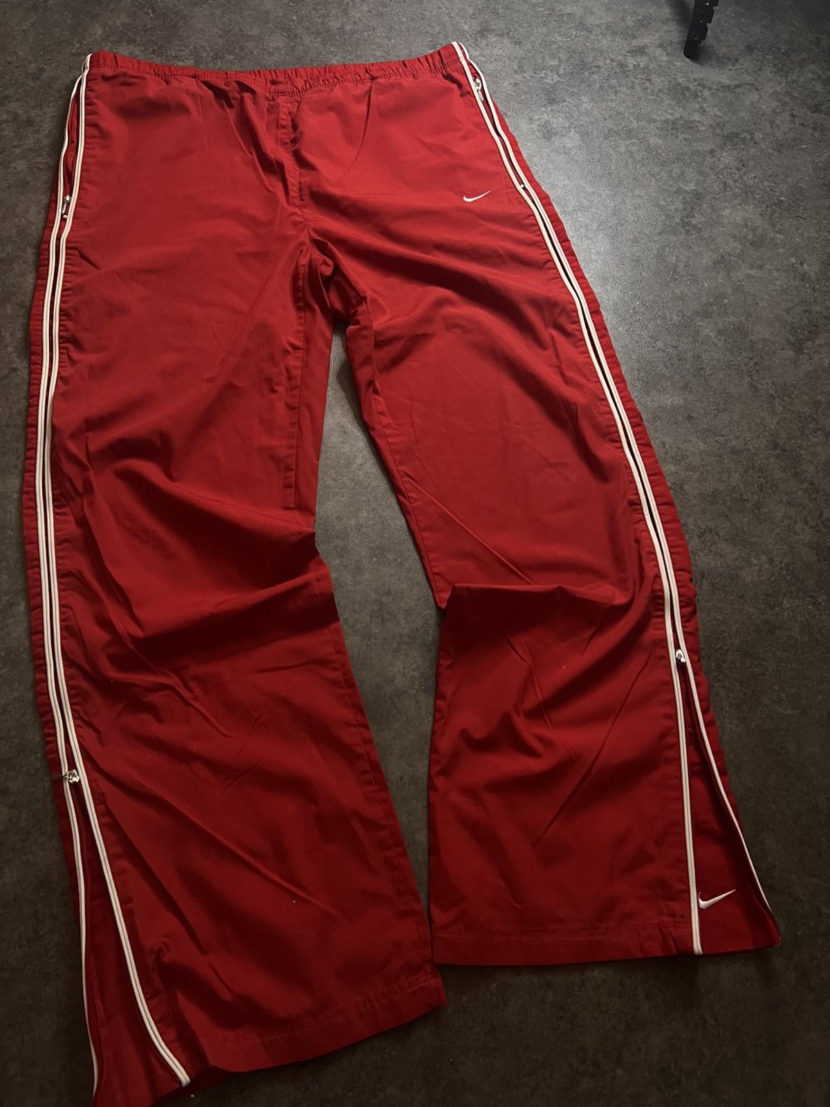 Nike Vintage nylon pants Nike red Size 32" / US 10 / IT 46 - 2 Thumbnail