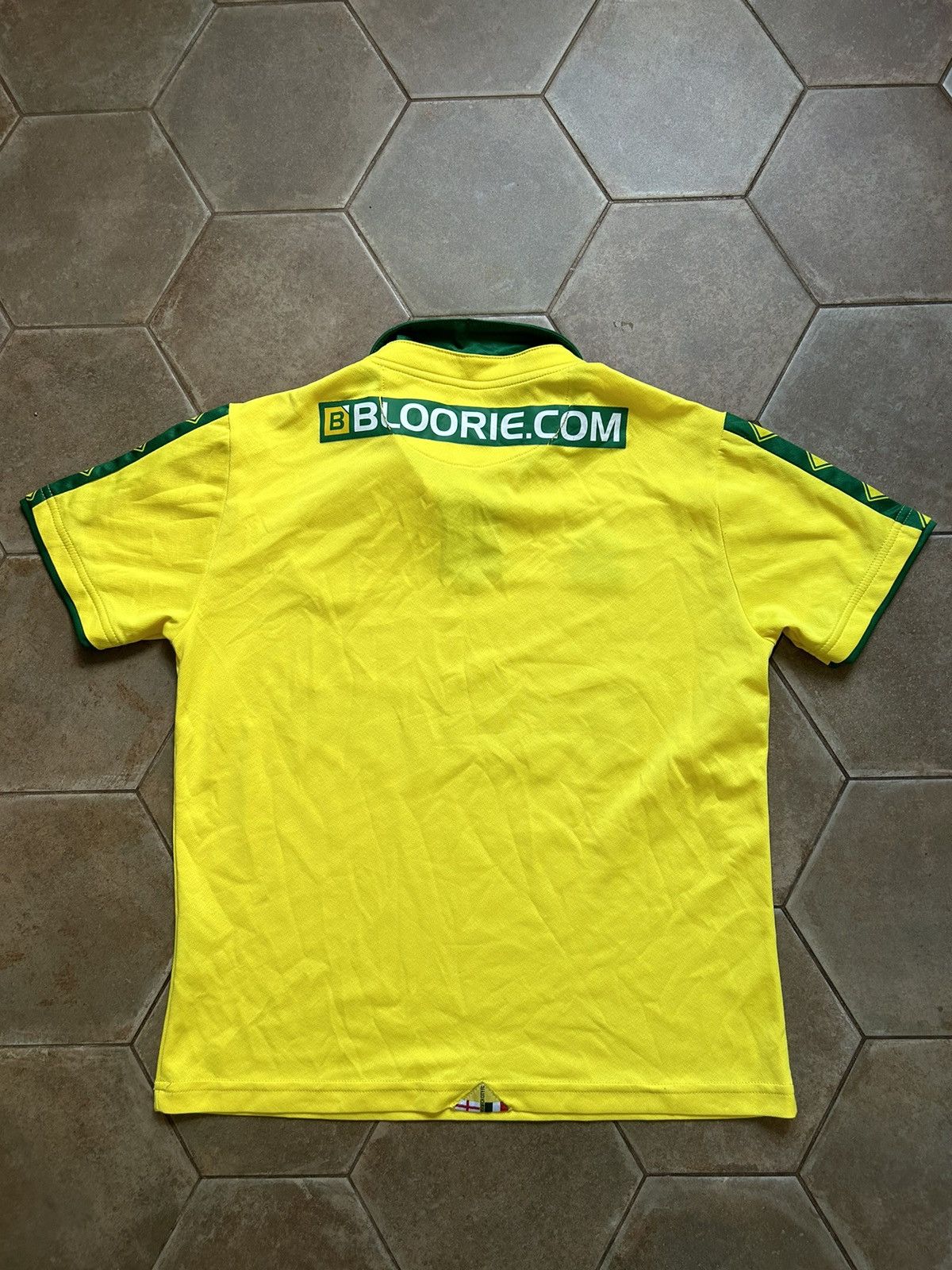 Vintage VINTAGE NORWICH CITY ENGLAND SOCCER JERSEY Size US S / EU 44-46 / 1 - 6 Thumbnail