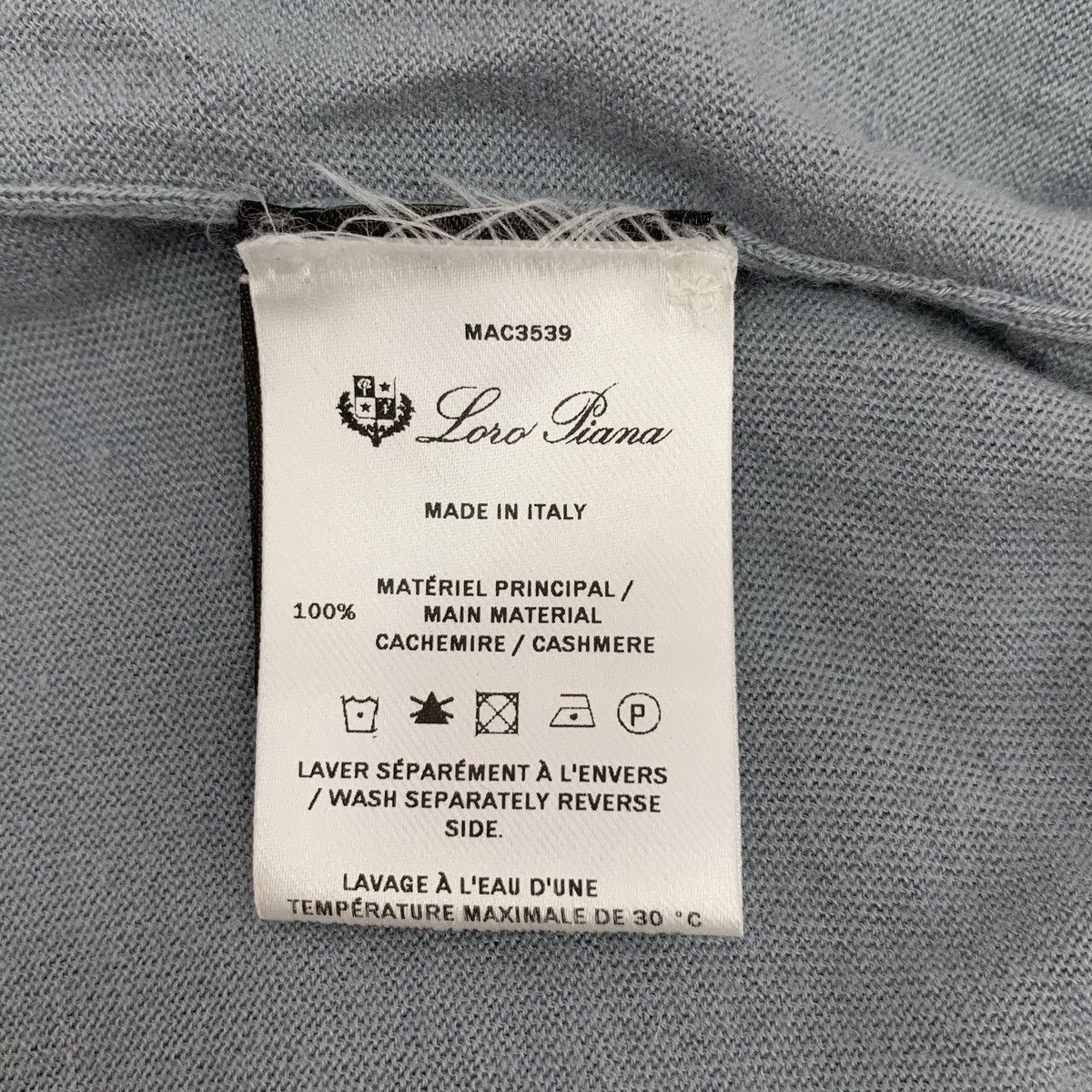 Loro Piana Loro Piana Blue Cashmere Long Sleeve Knit Sweater K26WX Size US XS / EU 42 / 0 - 7 Thumbnail