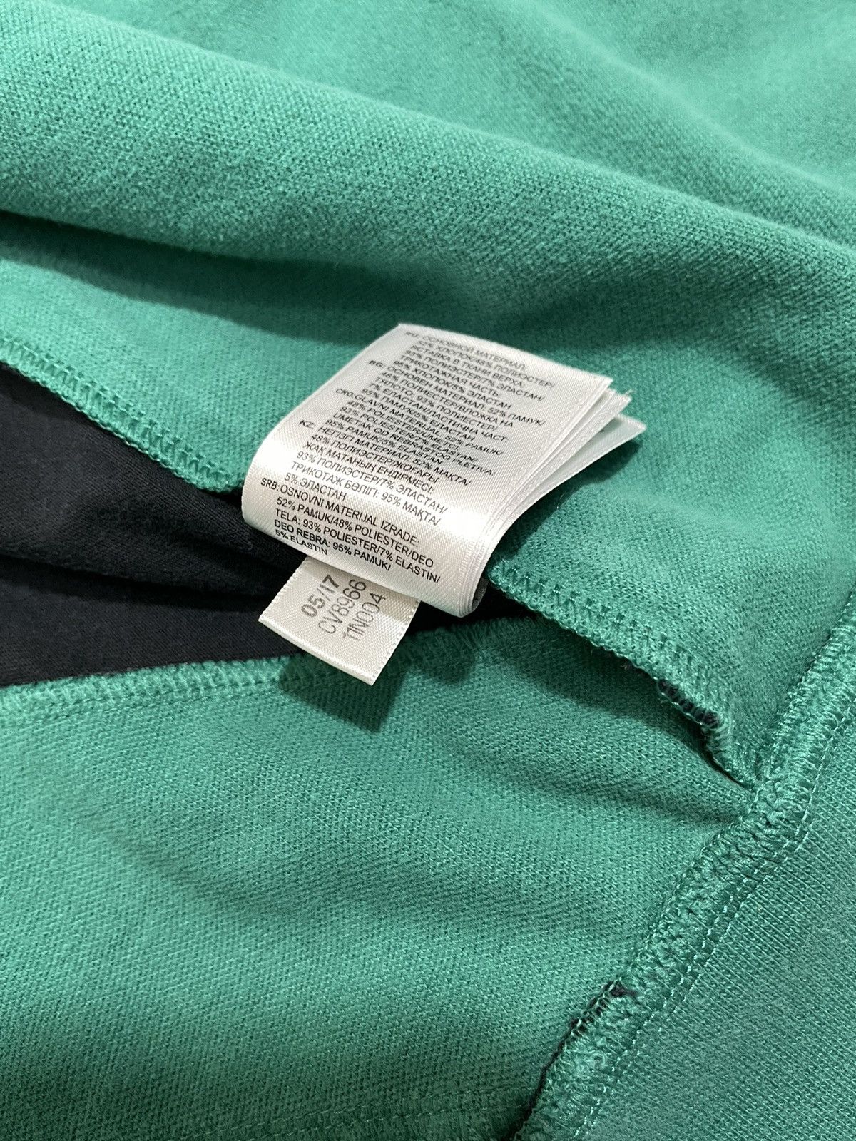 Adidas Adidas Equipment Big Logo Zip Sweatshirt Jacket Gorpcore Size US M / EU 48-50 / 2 - 13 Thumbnail