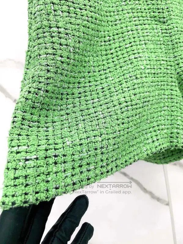Chanel Chanel Green Cotton Blend Women's Shorts . Size 23" - 5 Thumbnail